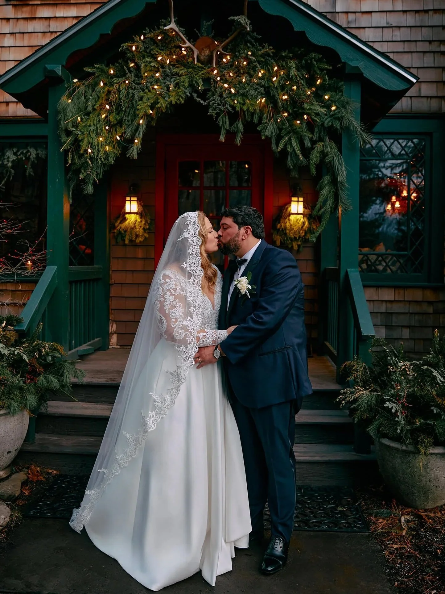 First kiss outside the venue, just married