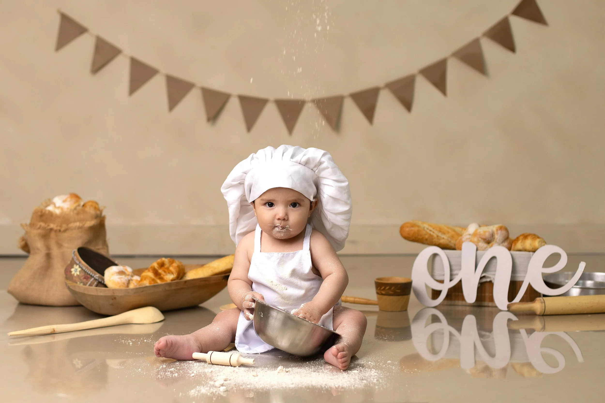 LizSerrano_CakeSmash_Ana_Alta_010.jpg