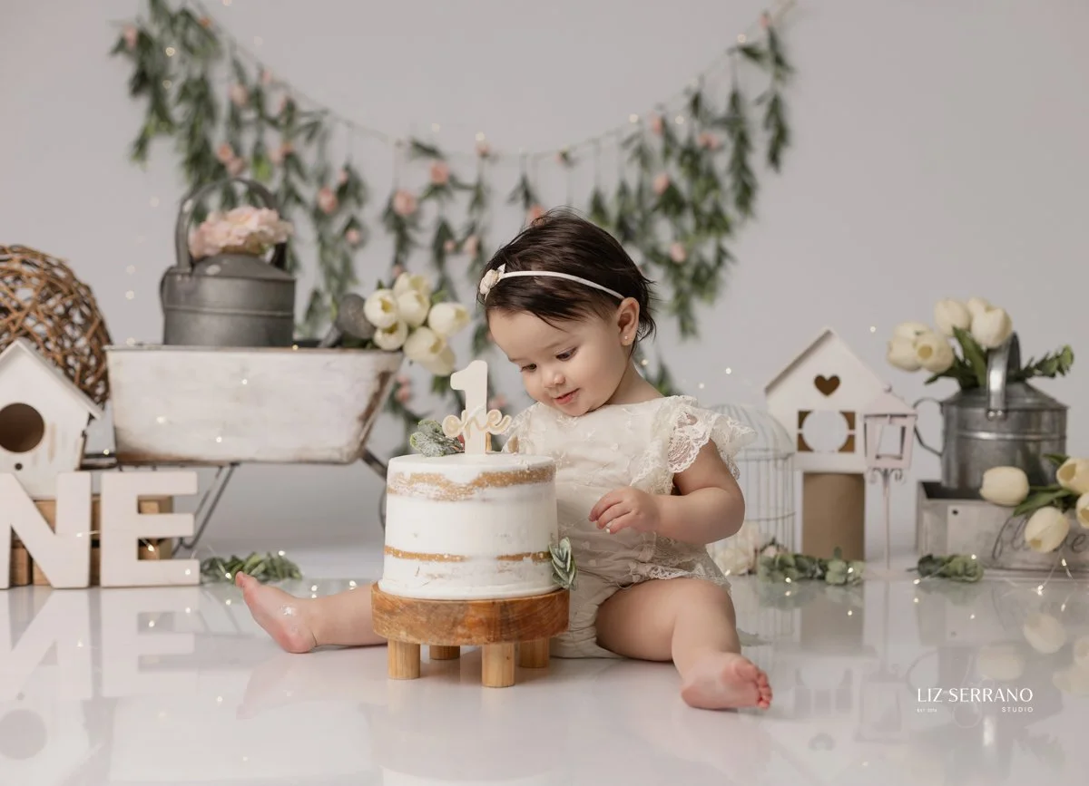 LizSerrano_CakeSmash_Karen_Web_028.jpg