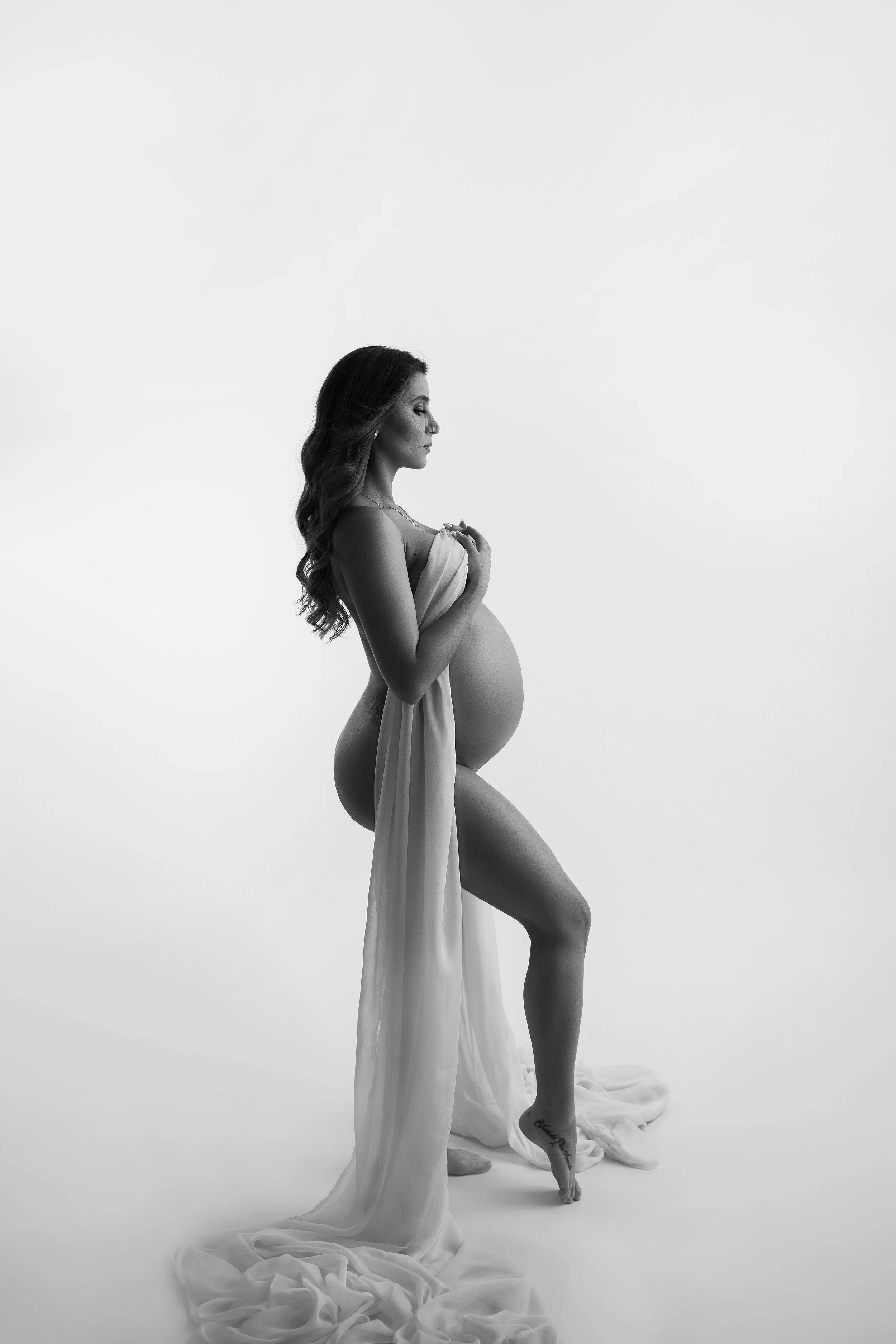 Isuray Lorenzo maternidad.jpg