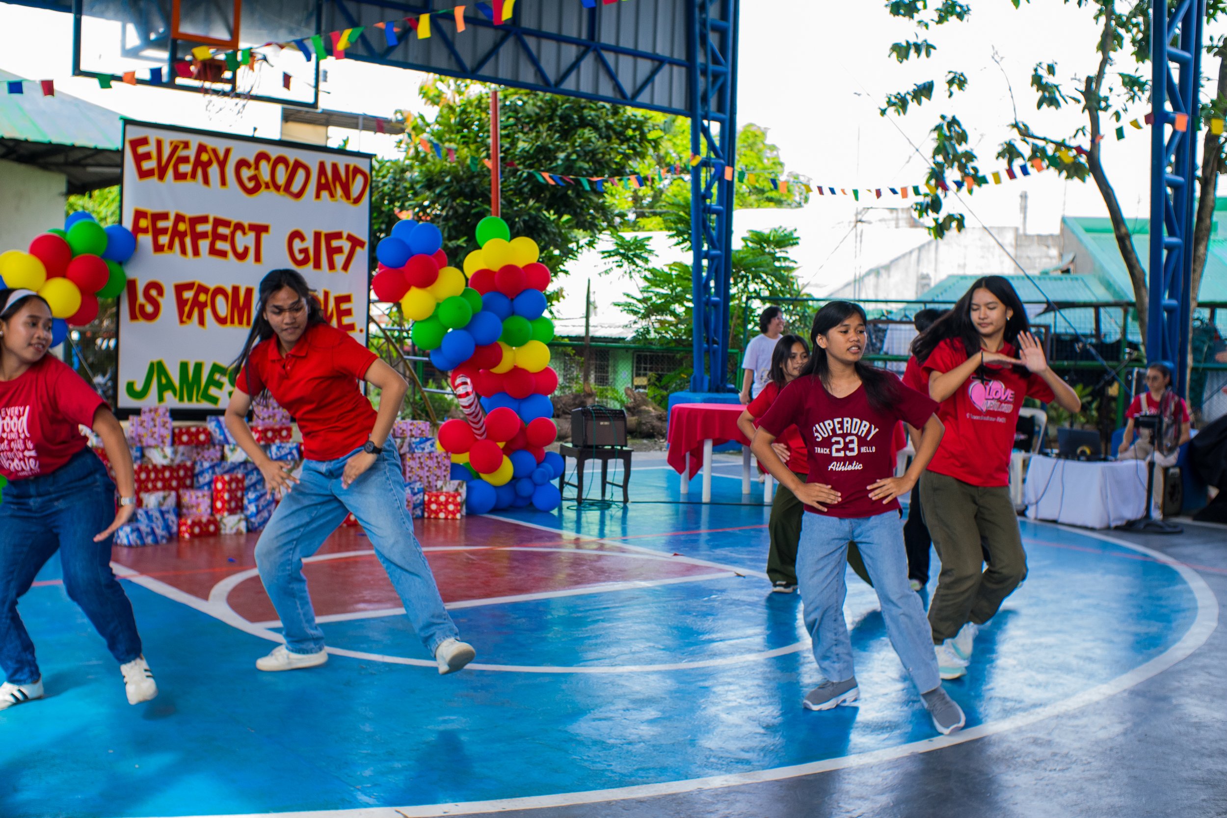 Thanksgicing 2025-019.jpg