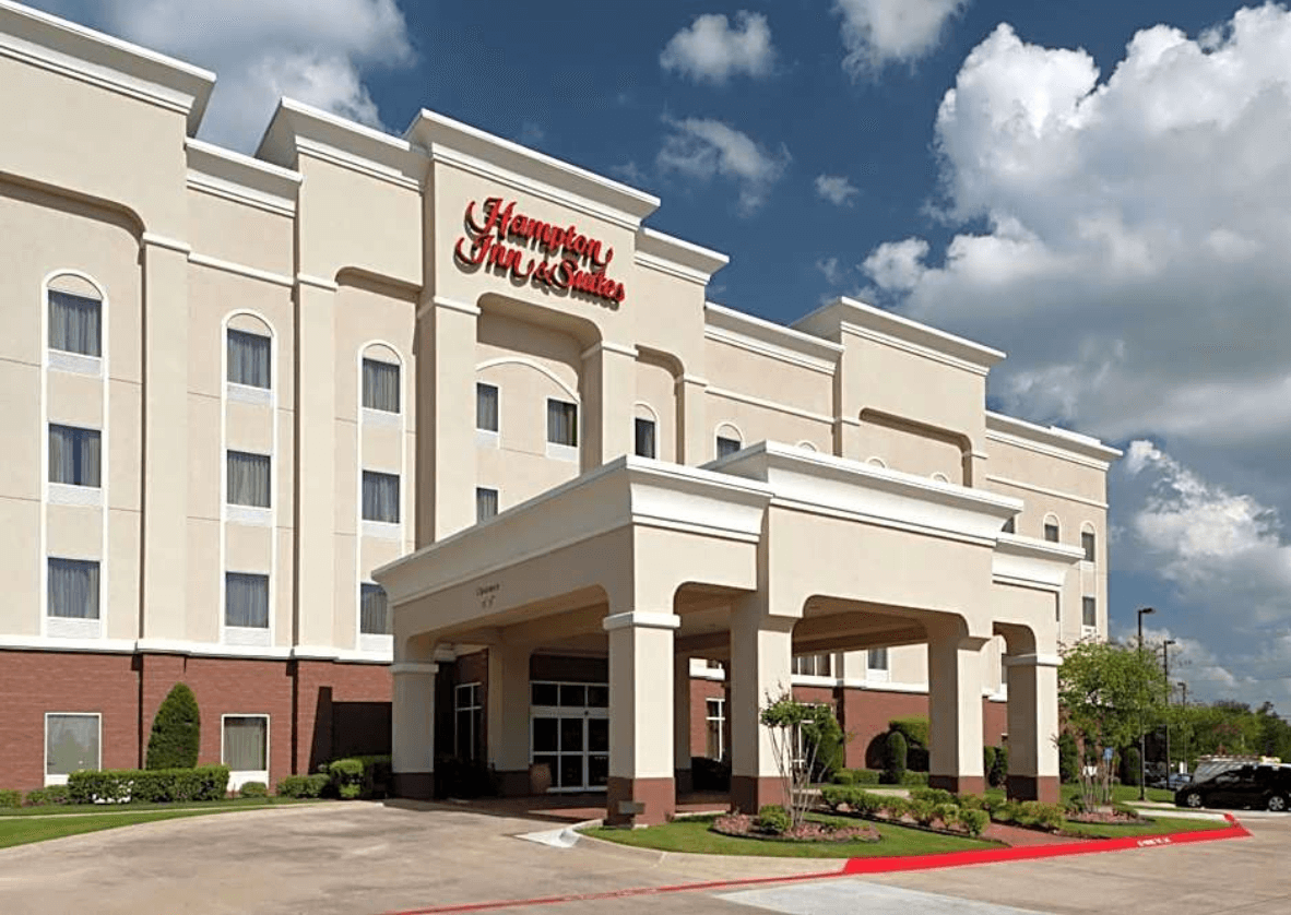 HAMPTON INN &amp; SUITES