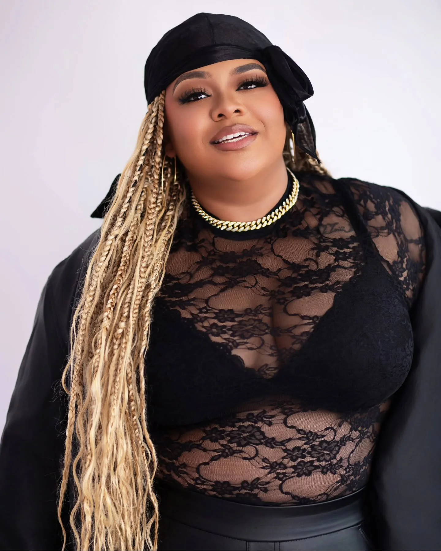 Ain't no diamond without pressure 🖤

📸 @artiisephotography 
💄@theresafrancine