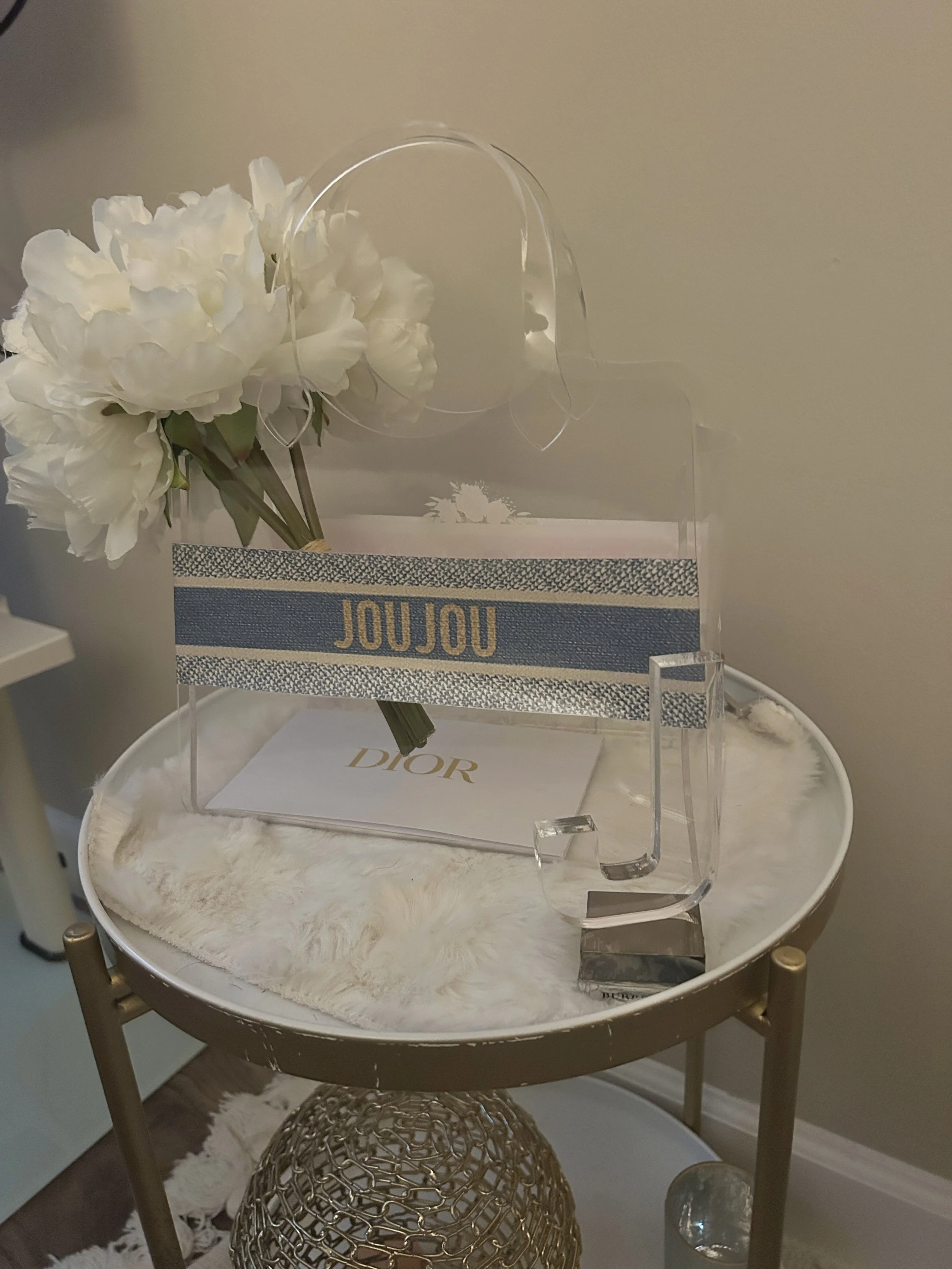 One of my favorite creative styling moments, inspired by luxury, elegance, and a love for acrylic design.  This statement vignette I created offers a contemporary interpretation of luxury - refined, reflective and effortlessly chic.