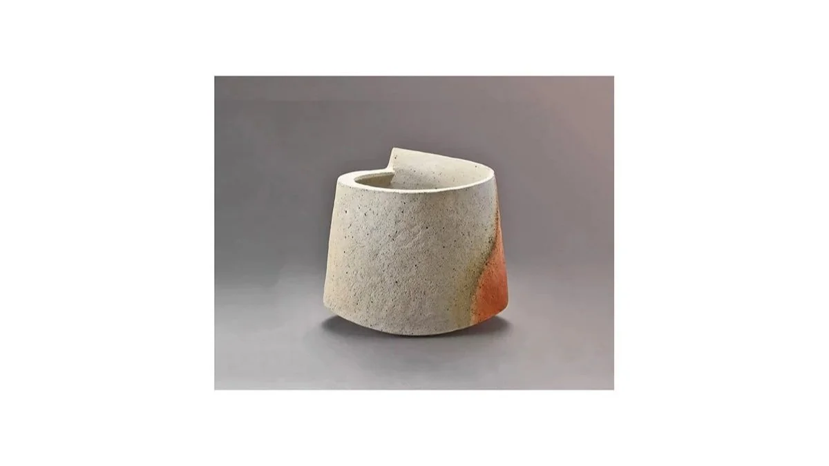 Mihara Ken (b. 1958). Sculpture entitled “Eri” (Blessed Prize), unglazed stoneware, H 21.5 cm x W 23.5 cm.