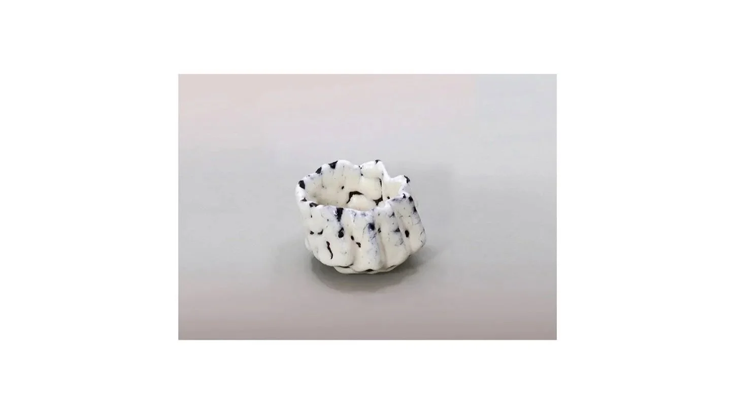 Nishihata Tadashi (b. 1948). Straw white sake cup, Tamba ware, H 5.6 cm x W 8.2 cm. 