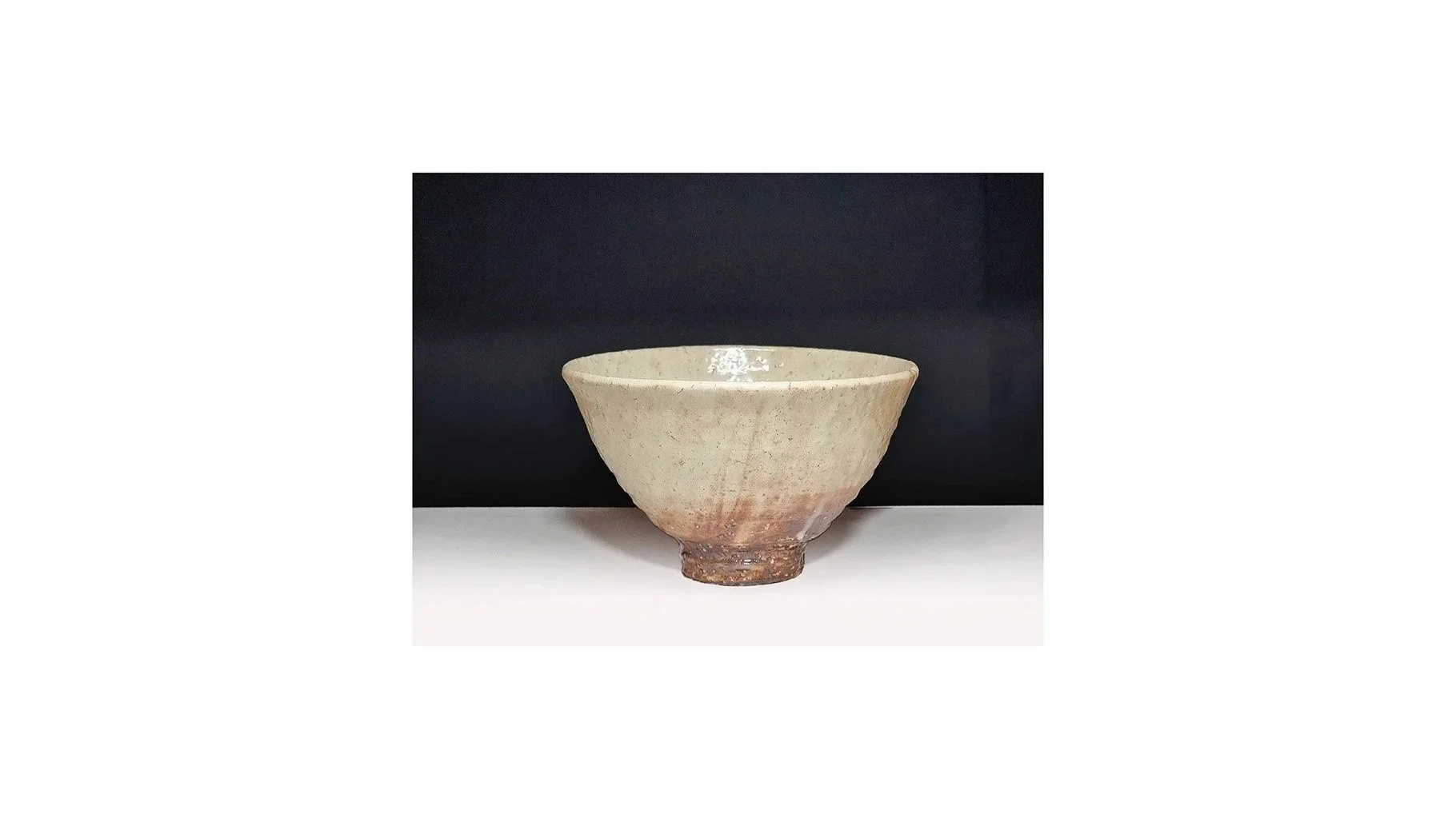 Matsuno Sohei, Ido-style tea bowl, hagi ware, H 9 cm x W 16 cm. 