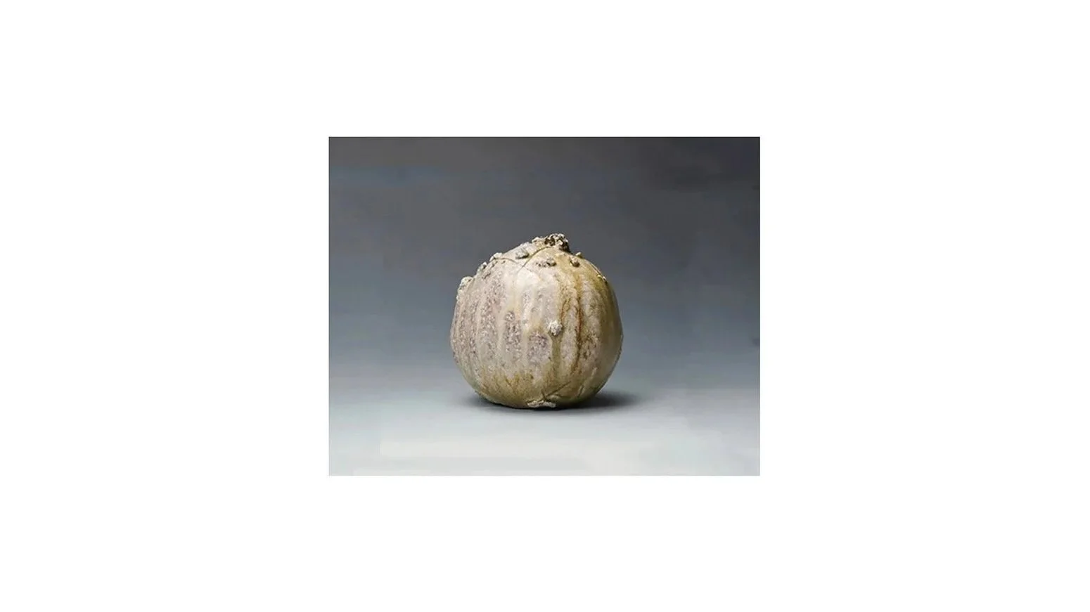 Kato Kiyoyuki (1931-2025), Spherical object with natural glaze, stoneware, H 10.6 cm x W 10.8 cm.  