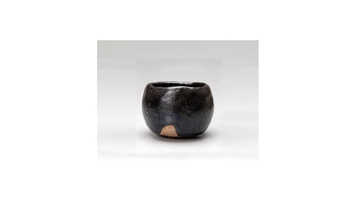 Kawakami Fuhaku (1719-1807), Raku tea bowl fired in the kiln of Raku Kichizaemon VII (Raku Chonyu). Certified by the 13th head of Omotesenke school Sokuchūsai (Mujin Sōsa, 1901–1979), H 8 cm x W 10.6 cm.  