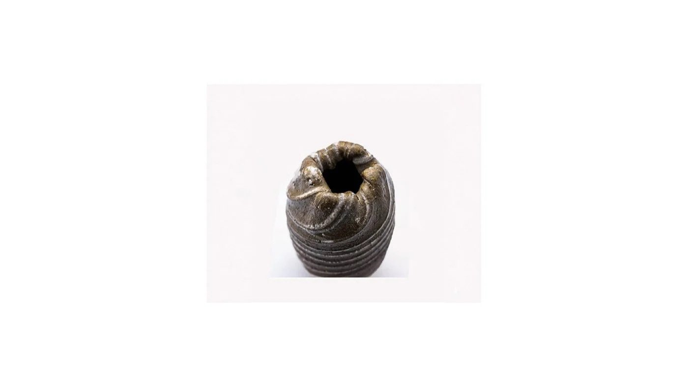 Ishida Kazuya (b. 1986), Small vase with spiral texture, Bizen ware, H 12 cm x W 8.5 cm.  