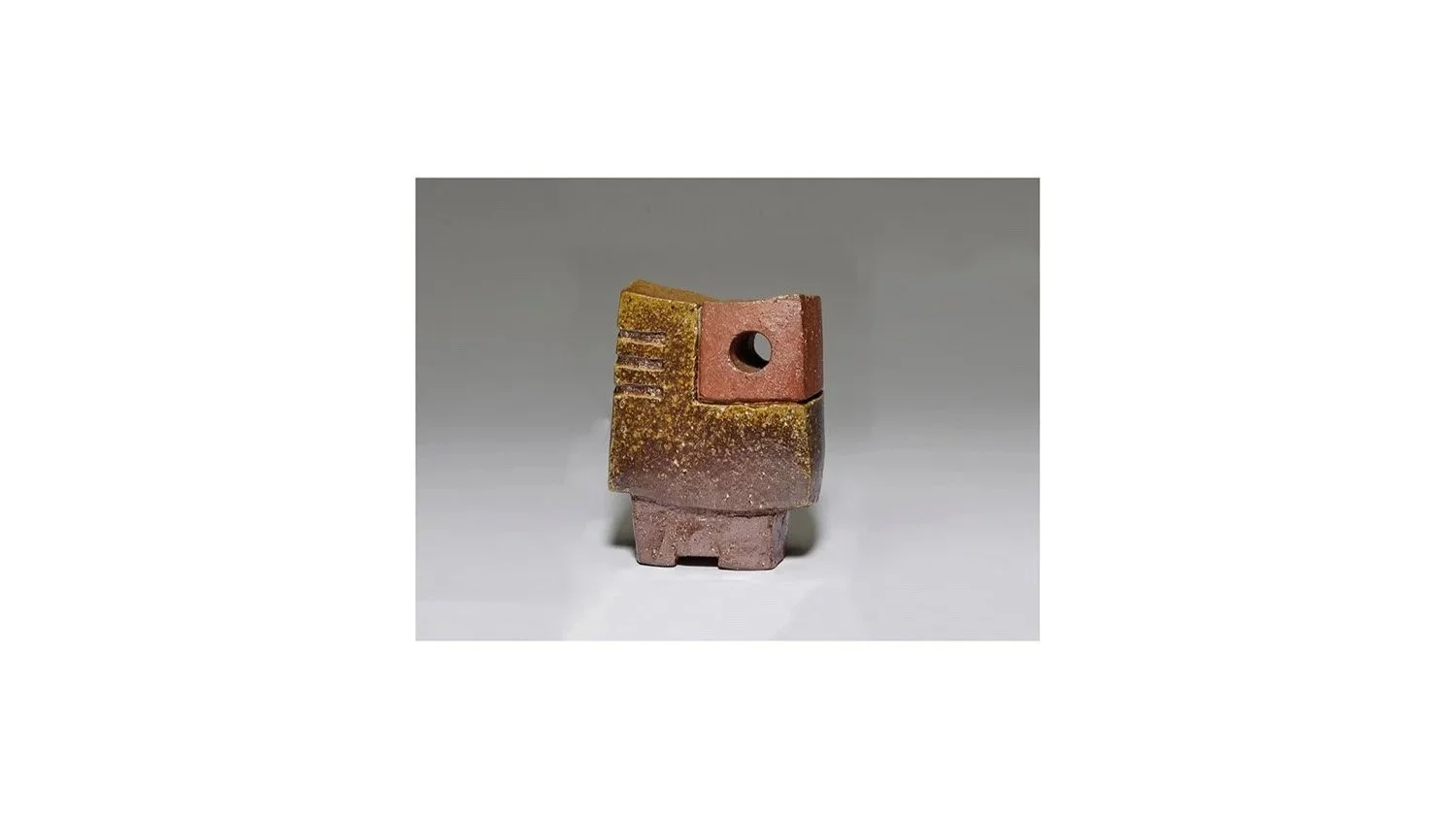 Wakimoto Hiroyuki (b. 1952), Sculpture in two-part form, natural ash glaze, H 20.3 cm x W 20 cm. Private collection.