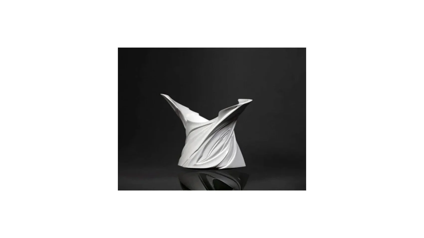 MATSUMURA Jun (b. 1986), Winged vessel from the Phantasmic Qualia series, wheel-thrown and hard-carved porcelain, H 13 cm x W 16.8 cm. 