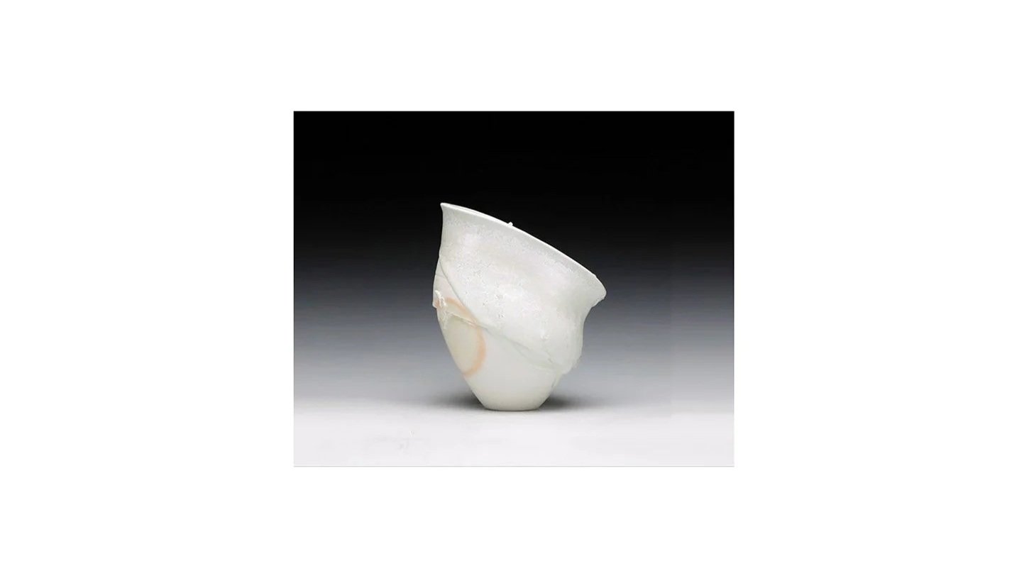 KATO Mami (b. 1963), Sculptural vase, hand-built porcelain slabs, gas-fired, H 19 cm x W 14 cm. 