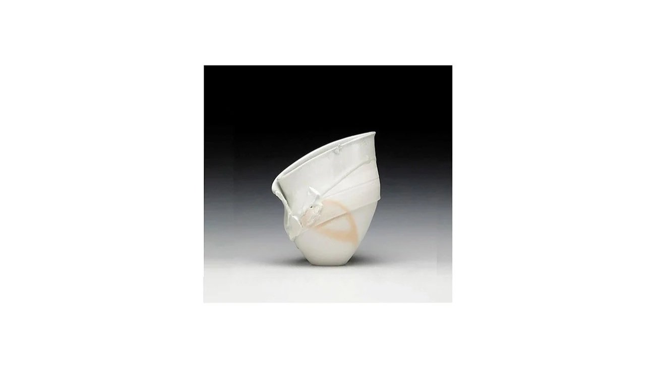 KATO Mami (b. 1963), Sculptural vase, hand-built porcelain slabs, gas-fired, H 19 cm x W 14 cm. 