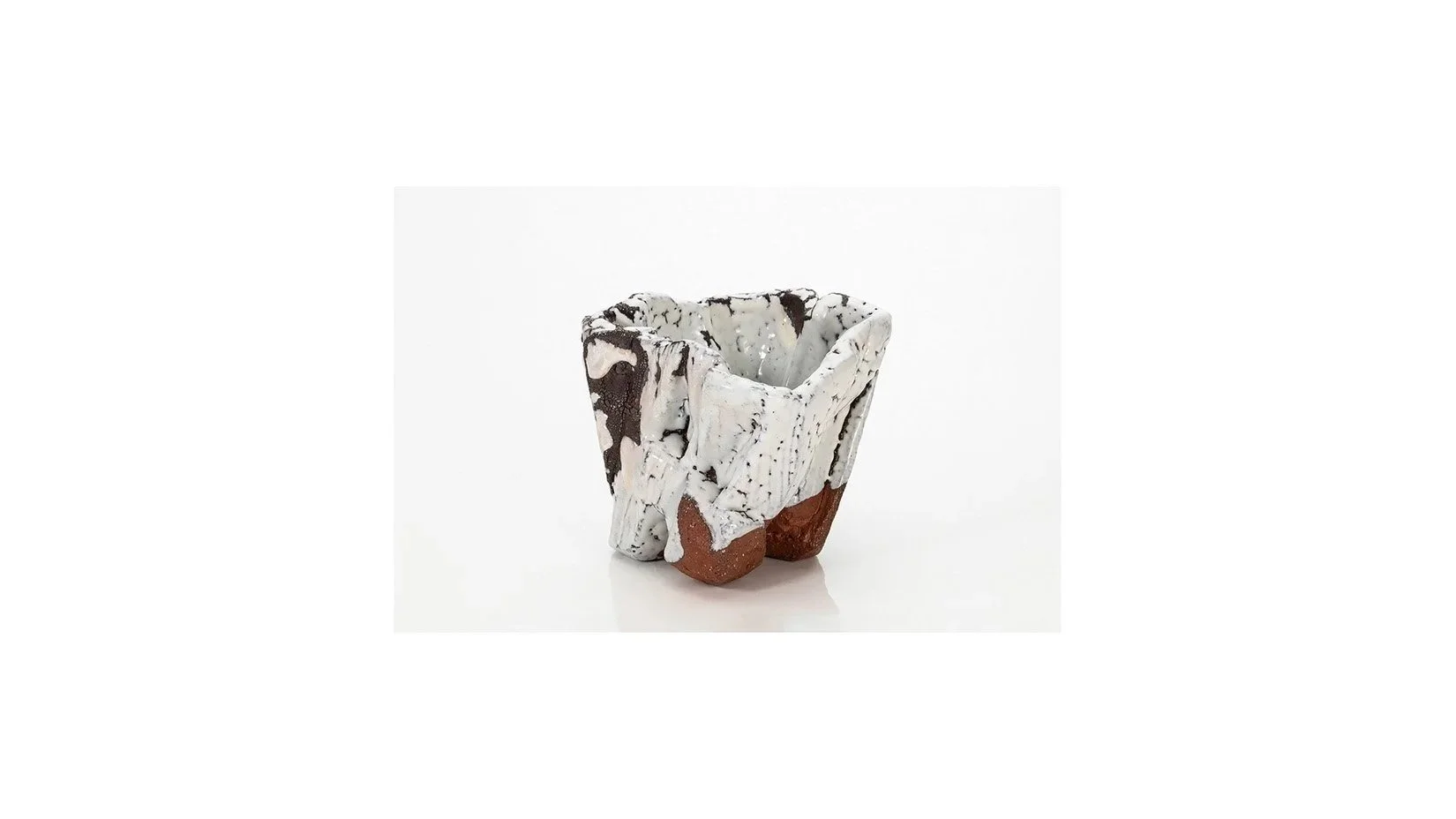 MIWA Kyusetsu XIII (b. 1951), tea bowl from the 'El Capitan' series, H 12.2 cm x W 16.9 cm.