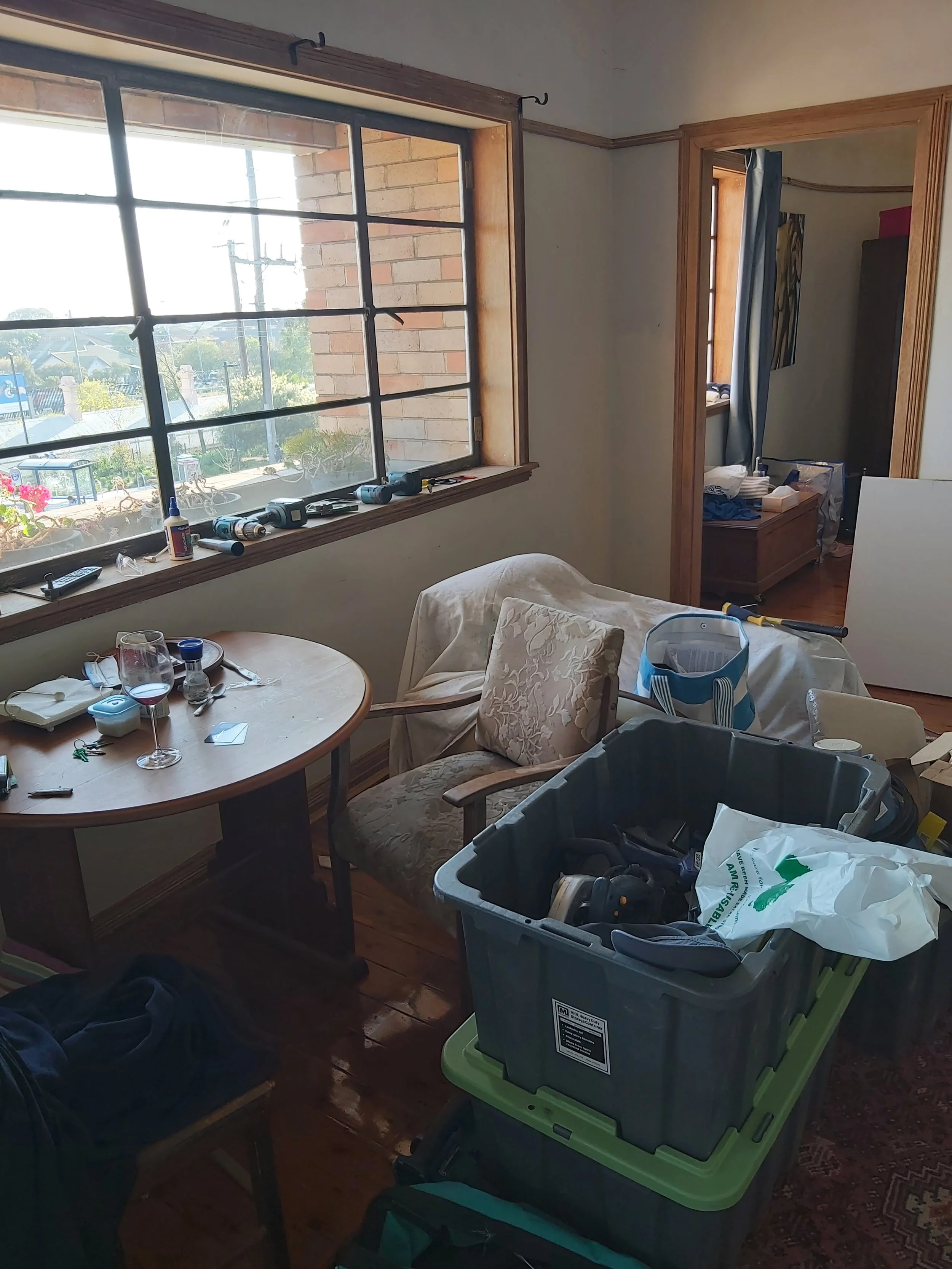 Donna's dining room before.jpg