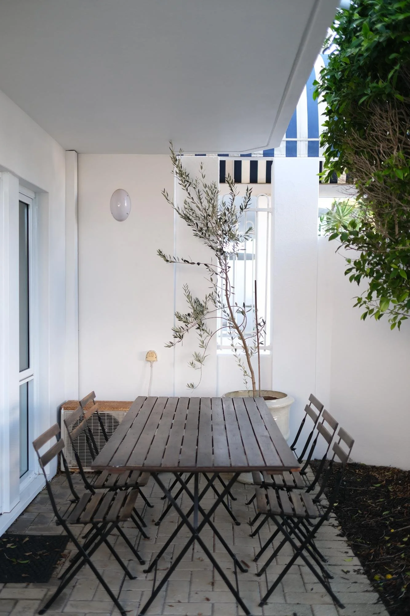 Ric's Deux - Cottesloe Holiday Home - Coastal Villa 41.jpg