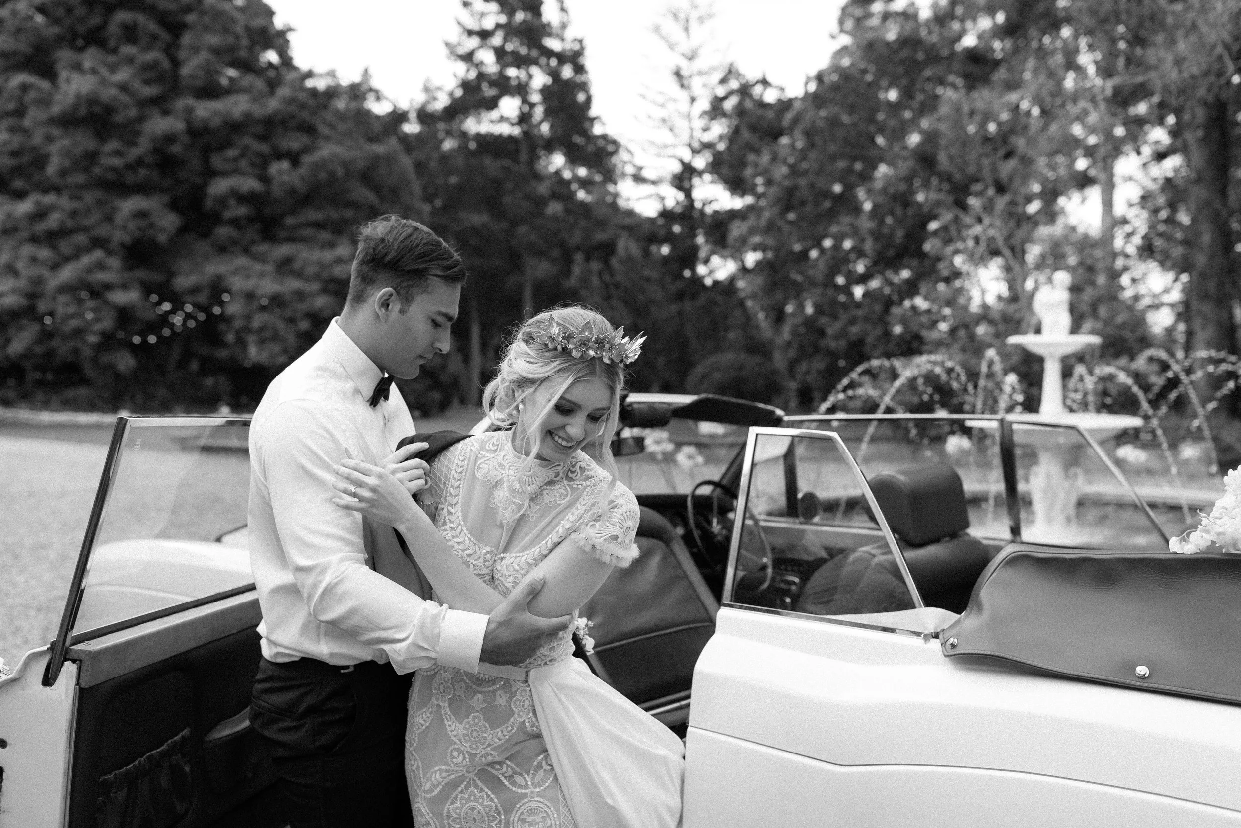 documentary wedding photographer