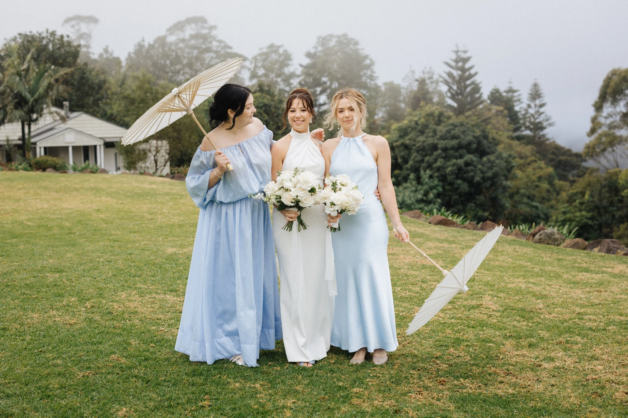 maid of honor wedding portraits