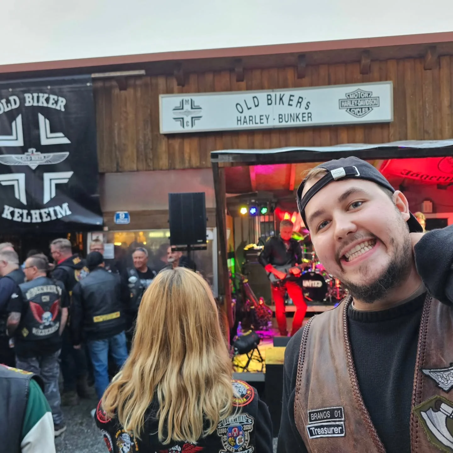 Klause, Josef und Chriss wieder einmal bei dem MC Old Biker Kelheim zum Rock am Pflegerspitz!
Mega Party, mega Band 😉🤟