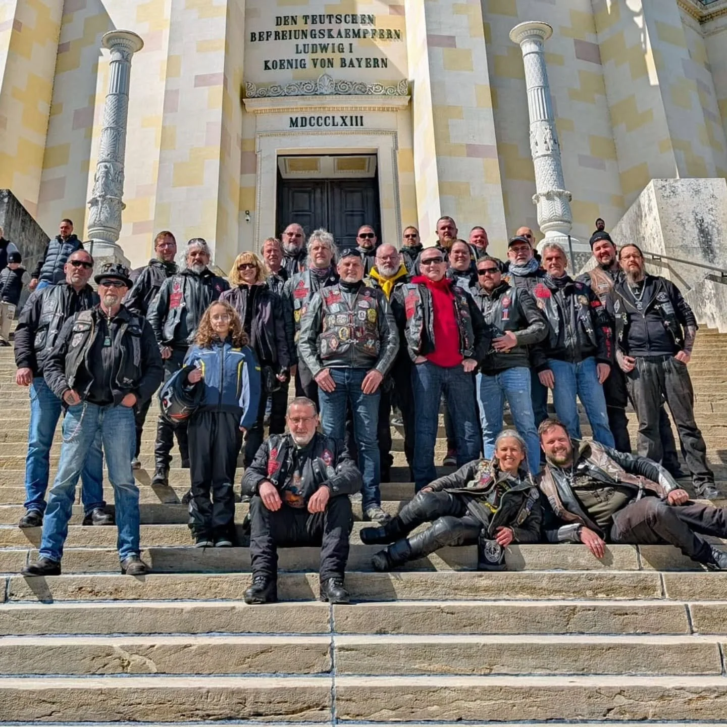 DANKESCH&Ouml;N! 
Danke an alle die zu unseren Jubil&auml;um da waren.
Wir waren &uuml;berw&auml;ltigt wie viele unserer Freunde und Bekannten wir bei uns begr&uuml;&szlig;en durften.
Hier ein paar Impressionen unserer Party.
Den Rest aller Fotos fin