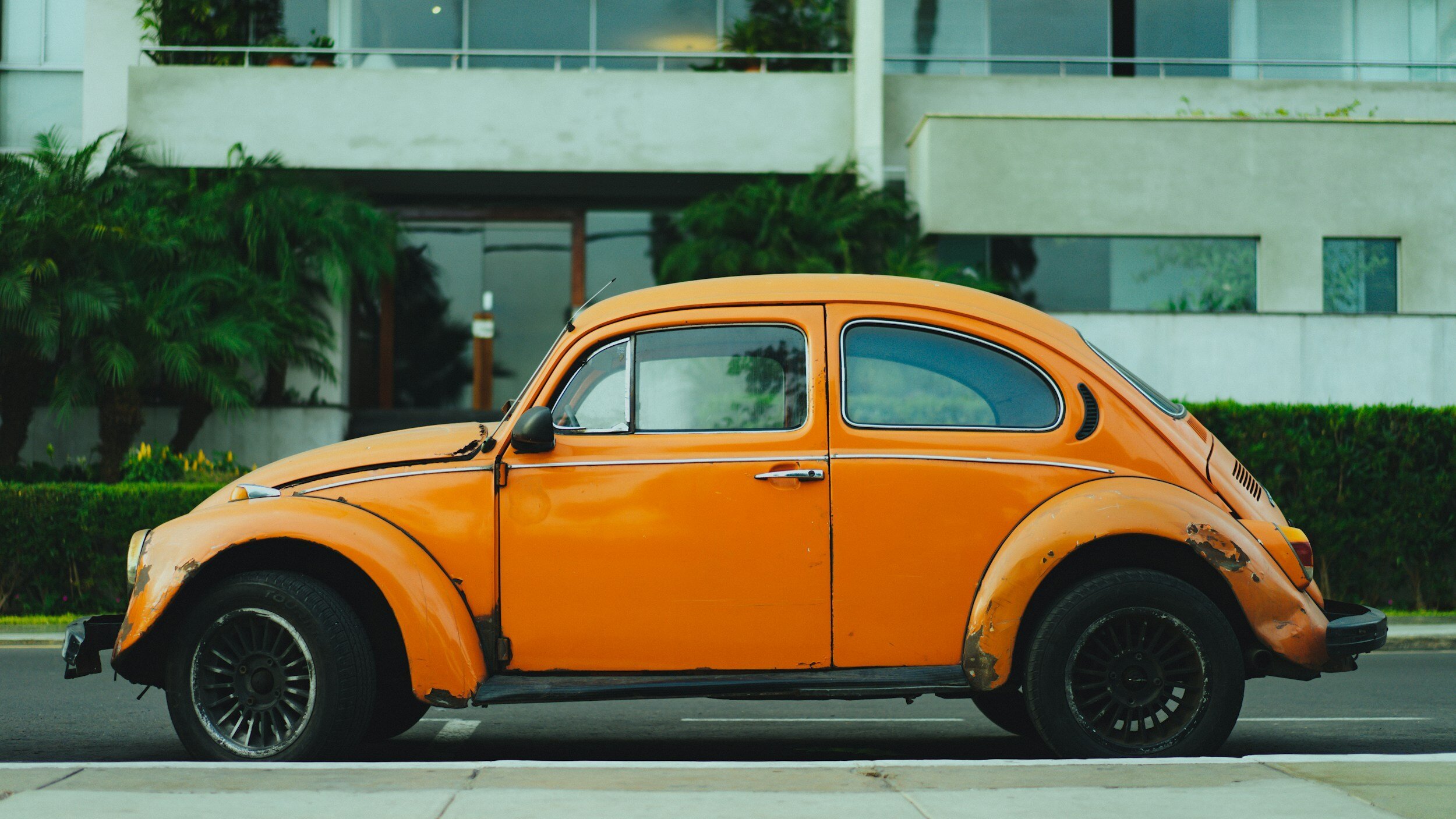 Pixel Proof: Capturing Essential Photos After a Car Collision