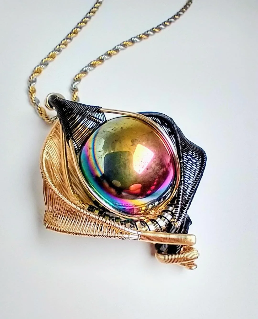 titanium quartz sphere close.jpg