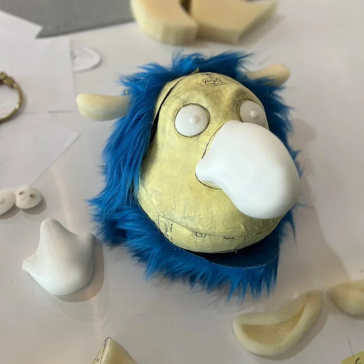 Beasty puppet makers in London, Stitches and Glue