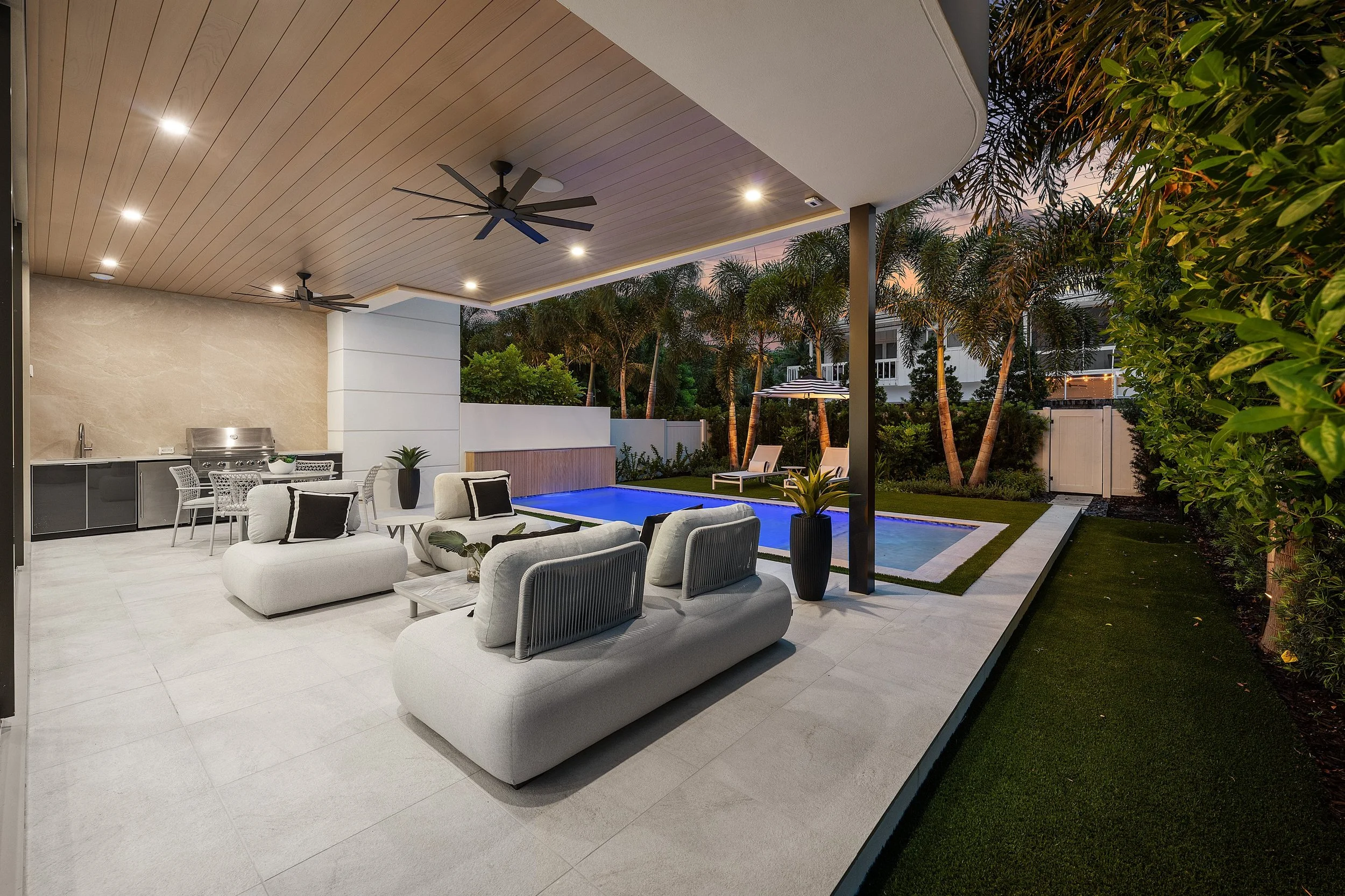 075-130NortheastWavecrestWay-BocaRaton-FL-33432-SMALL.jpg