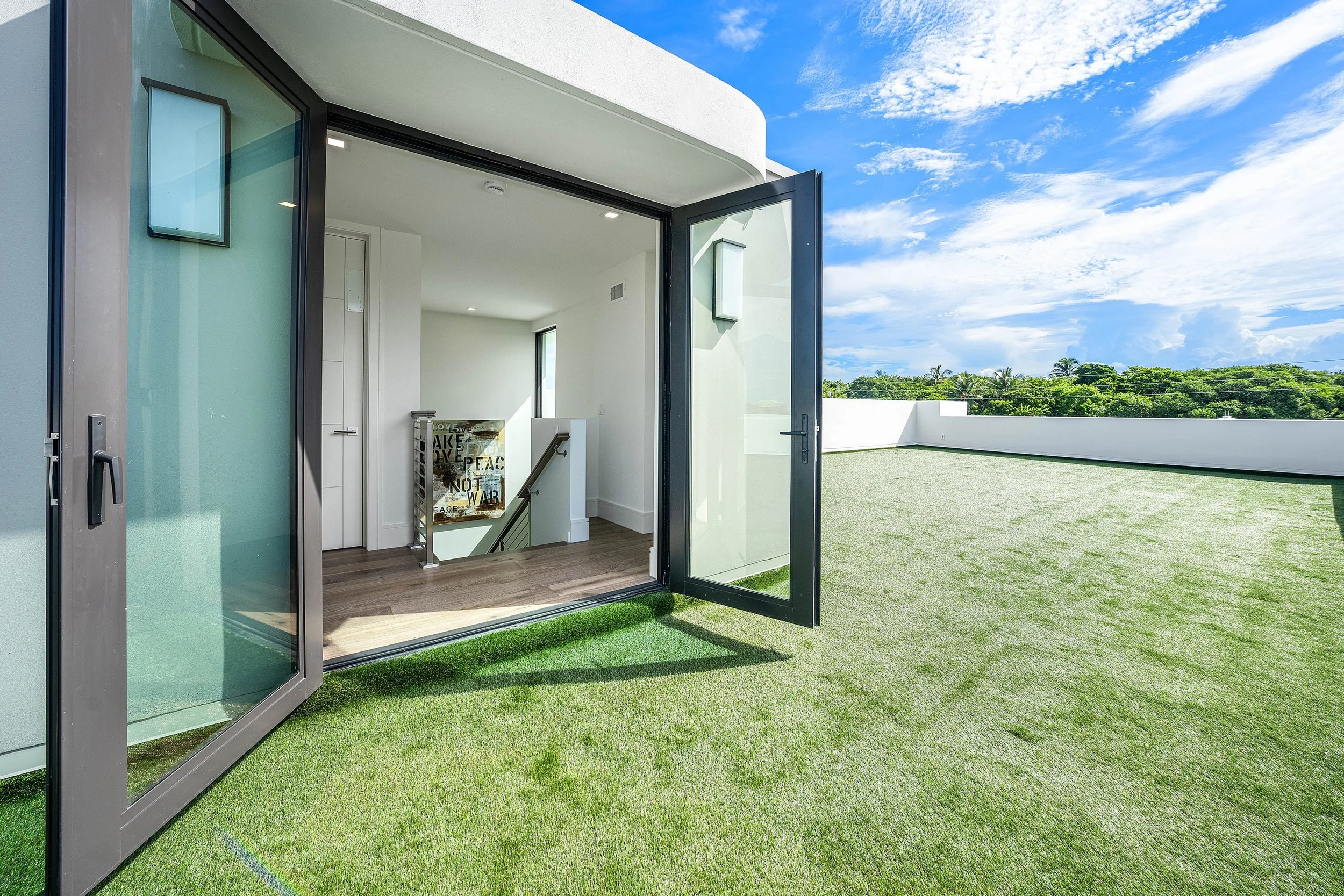 041-130NortheastWavecrestWay-BocaRaton-FL-33432-SMALL.jpg