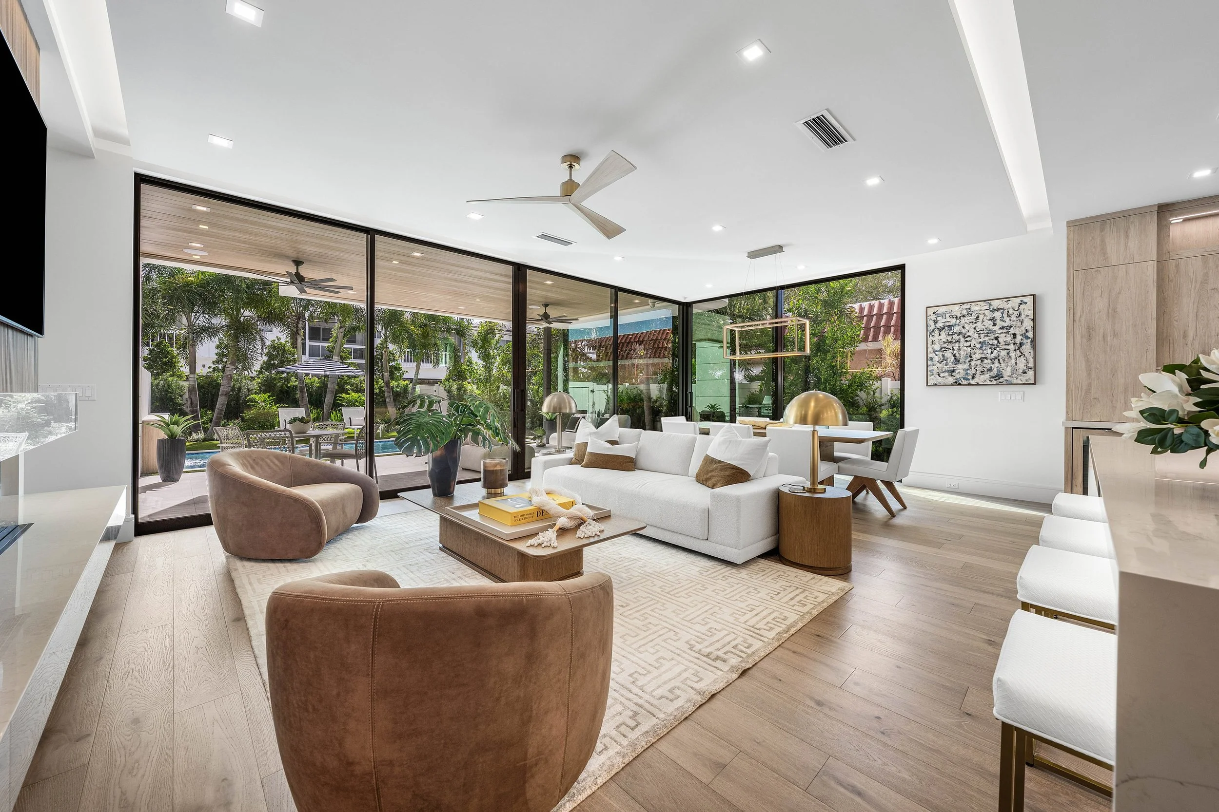 009-130NortheastWavecrestWay-BocaRaton-FL-33432-SMALL.jpg