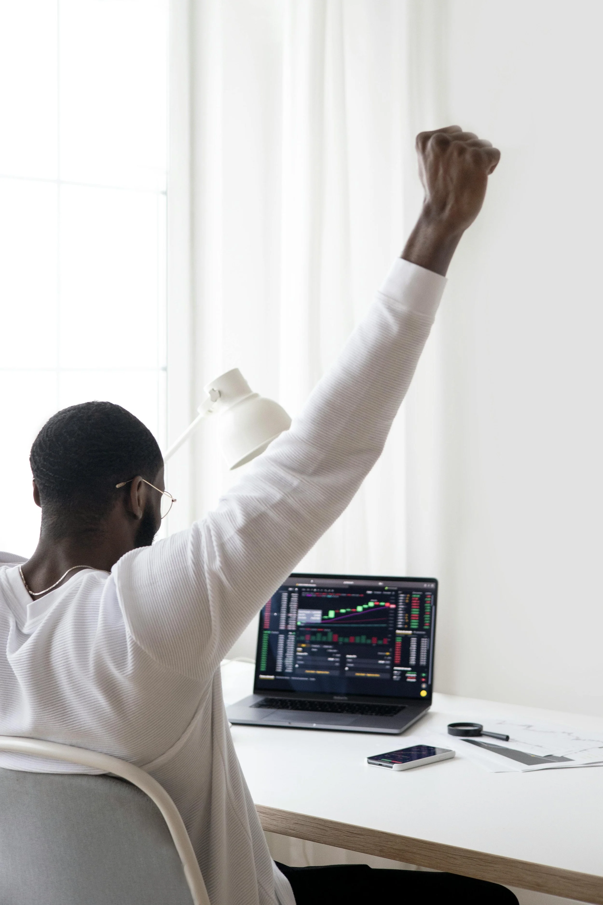 How Small Businesses Can Use AI to Save Time, Cut Costs, and Grow Faster