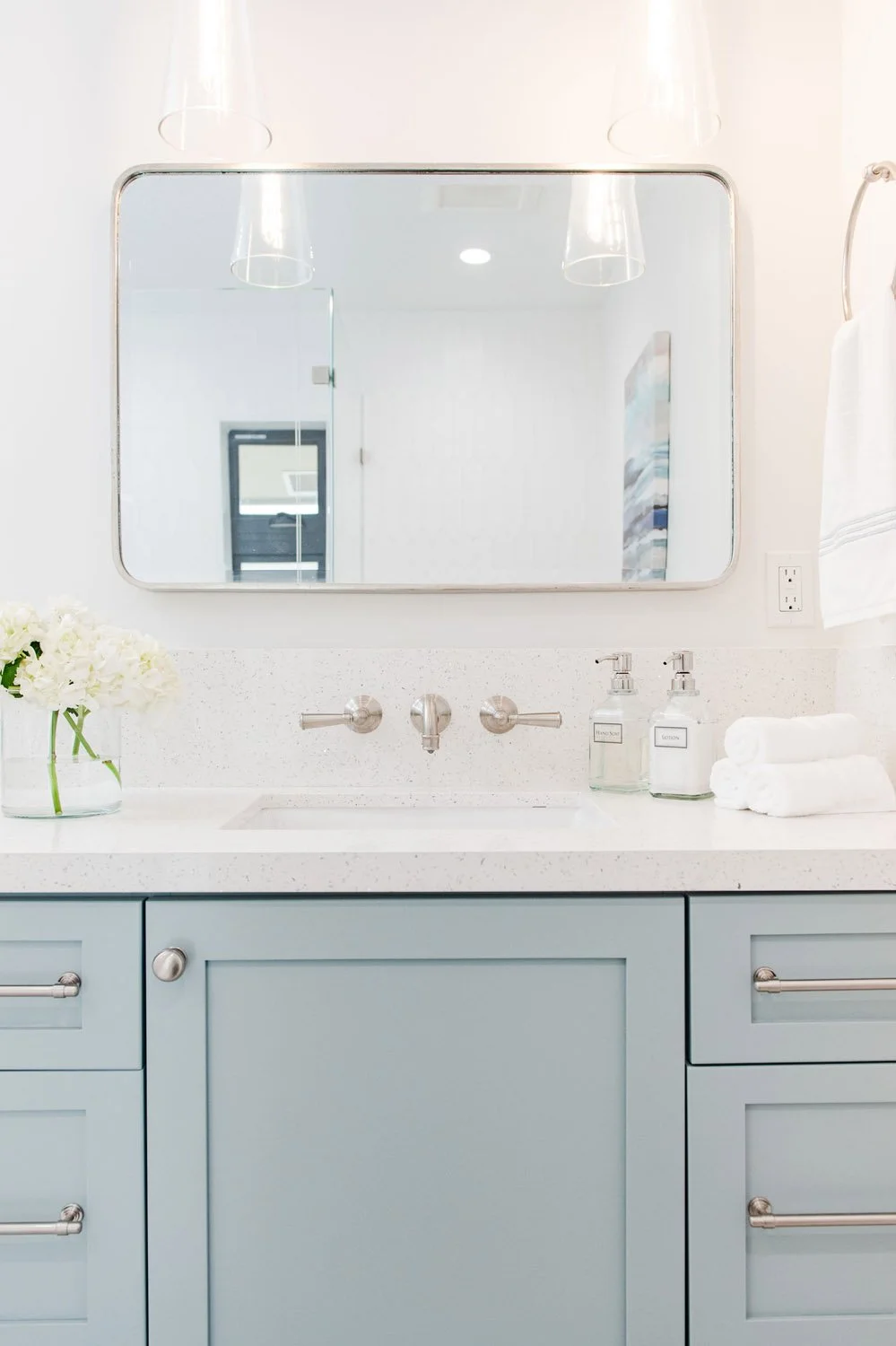 Fun Elevated Kids Bath Palmetto Bay