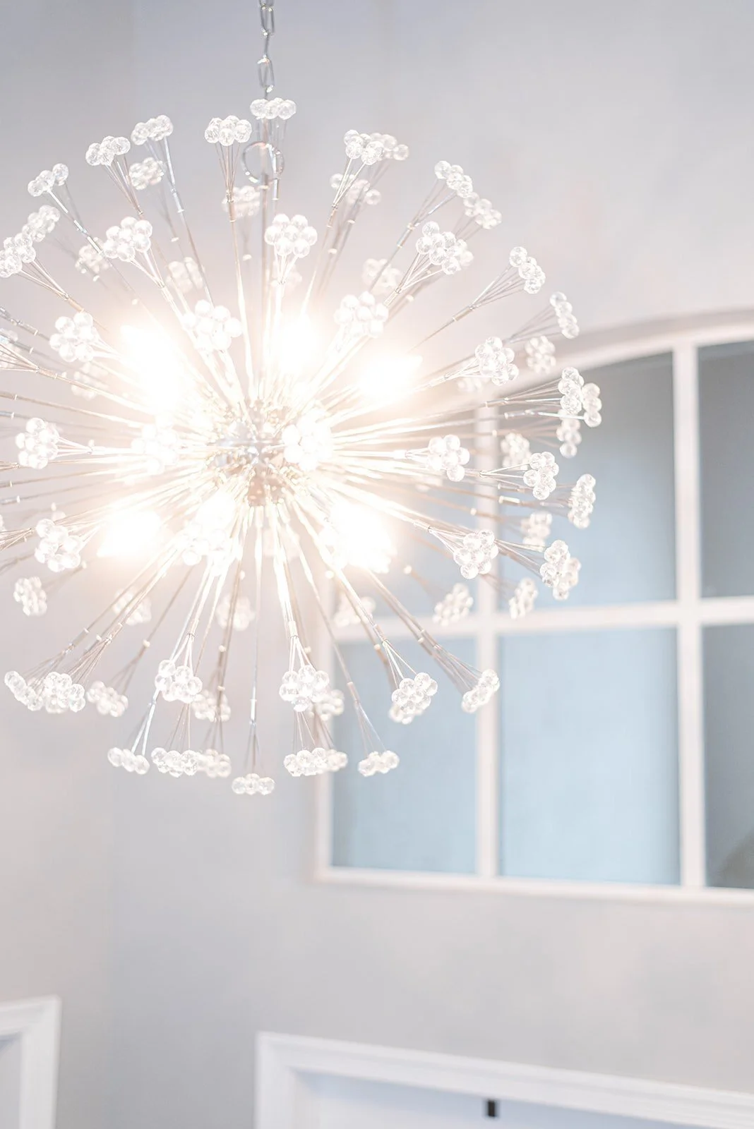 Sparkle chandelier with crystal spheres