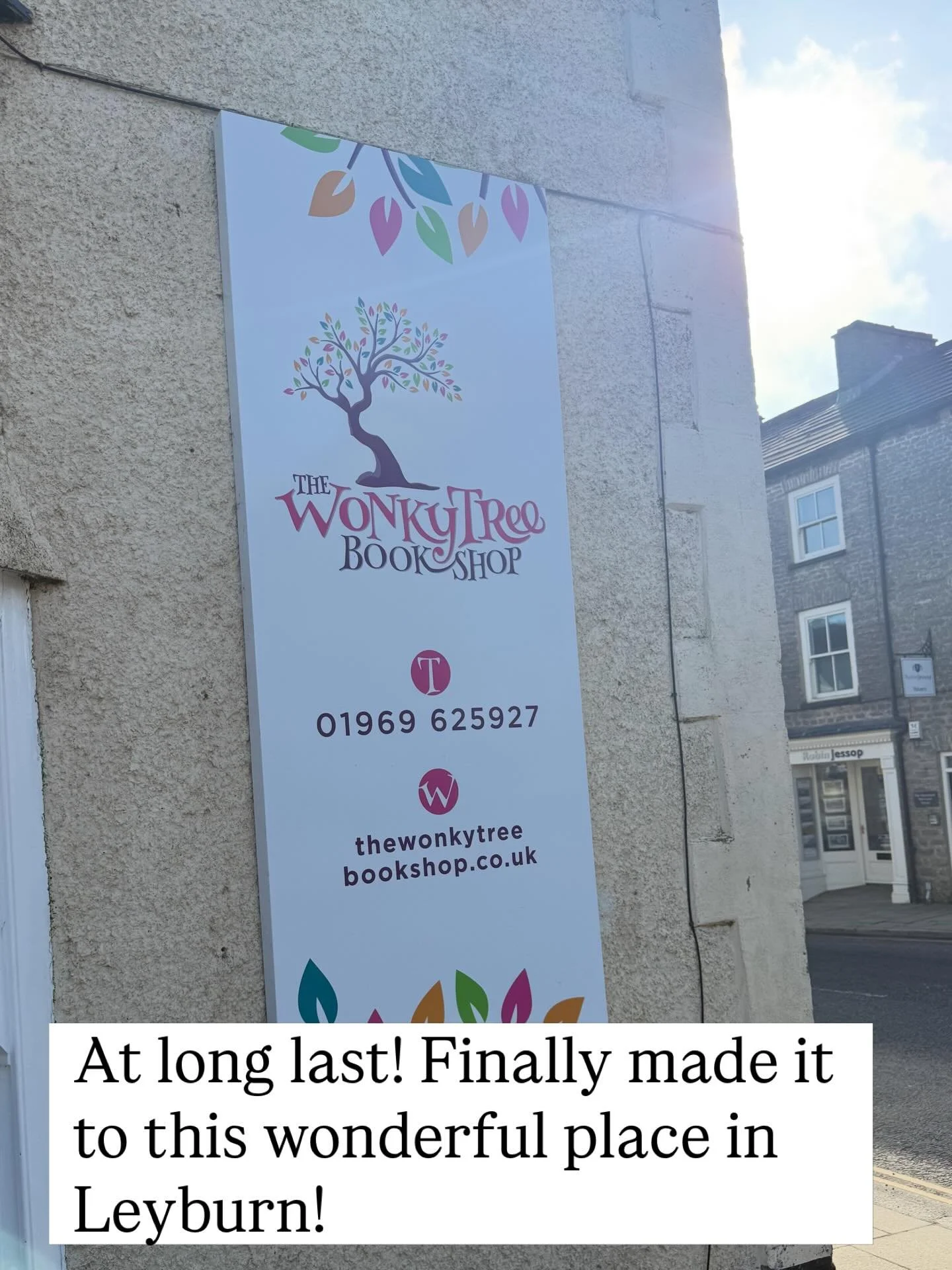 The Great Yorkshire Indie Bookshop Tour &ndash; Part One! 📚
A lovely, life-affirming series of jaunts around Yorkshire&rsquo;s brilliant indie bookshops, all in celebration of my new book (out May 28th!).
Indie bookshops are such an important part o