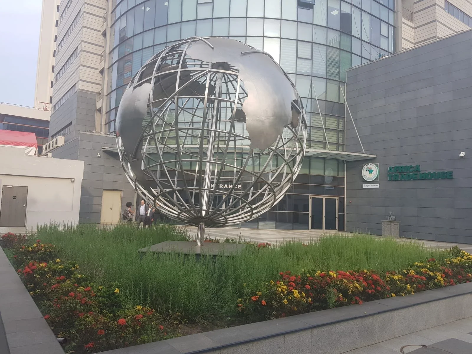 Picture of the globe sculpture in the AfCFTA Secretariat's front yard