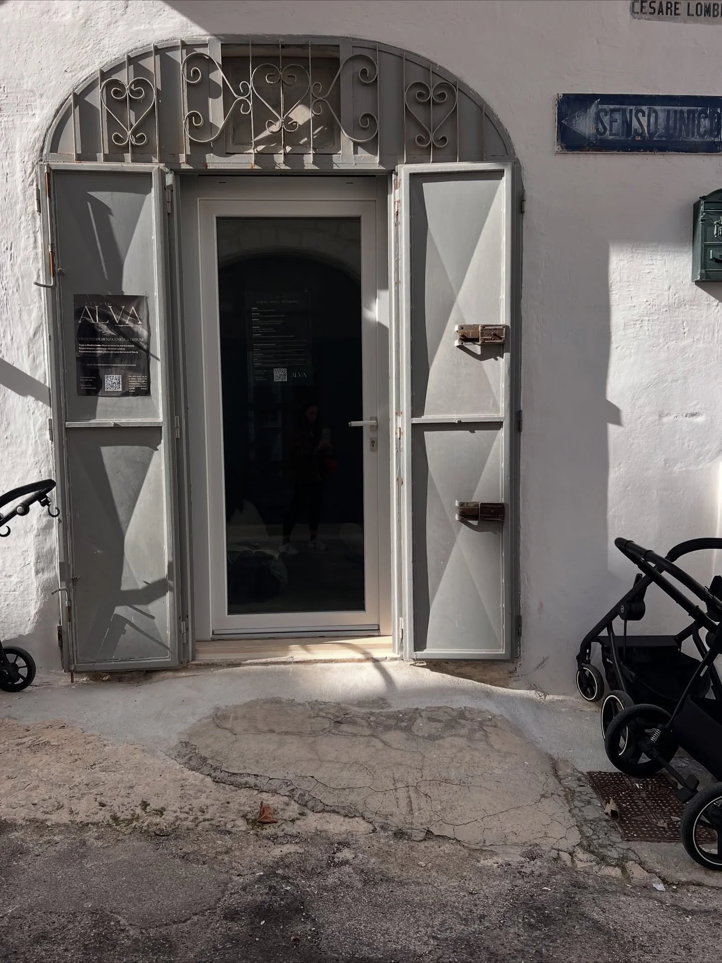some of the mindful and beautiful moments we lived and continue living in our studio at the heart of Ostuni &bull; 

everyone is welcome, from moms, babies and men to everybody, all ages young and old, all bodies agile and stiff, all preferences from