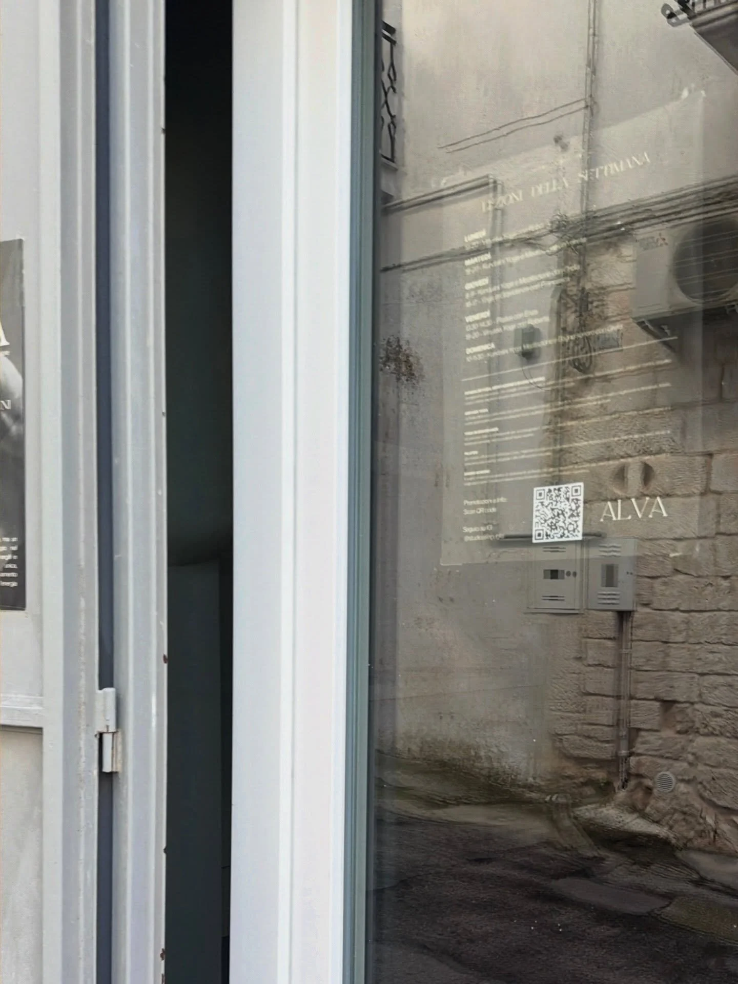 ✨ Easter &mdash; A Return to Life ✨

Easter is not only a celebration.
It is a reminder.

That after stillness, there is movement.
After darkness, there is light.
After every ending, something within us is ready to be reborn 🤍

In nature, everything