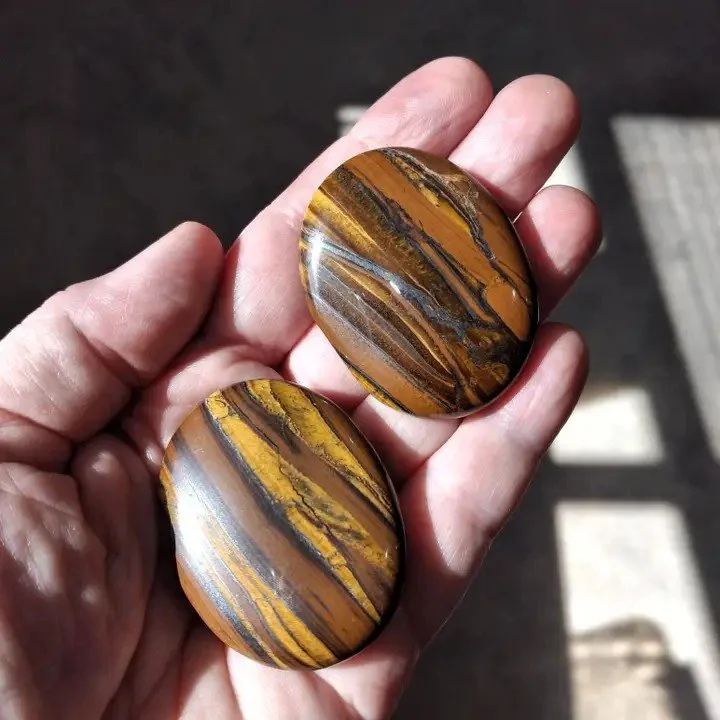 45mm Tiger Iron Palm Stone — Vitality, Protection & Rooted Power