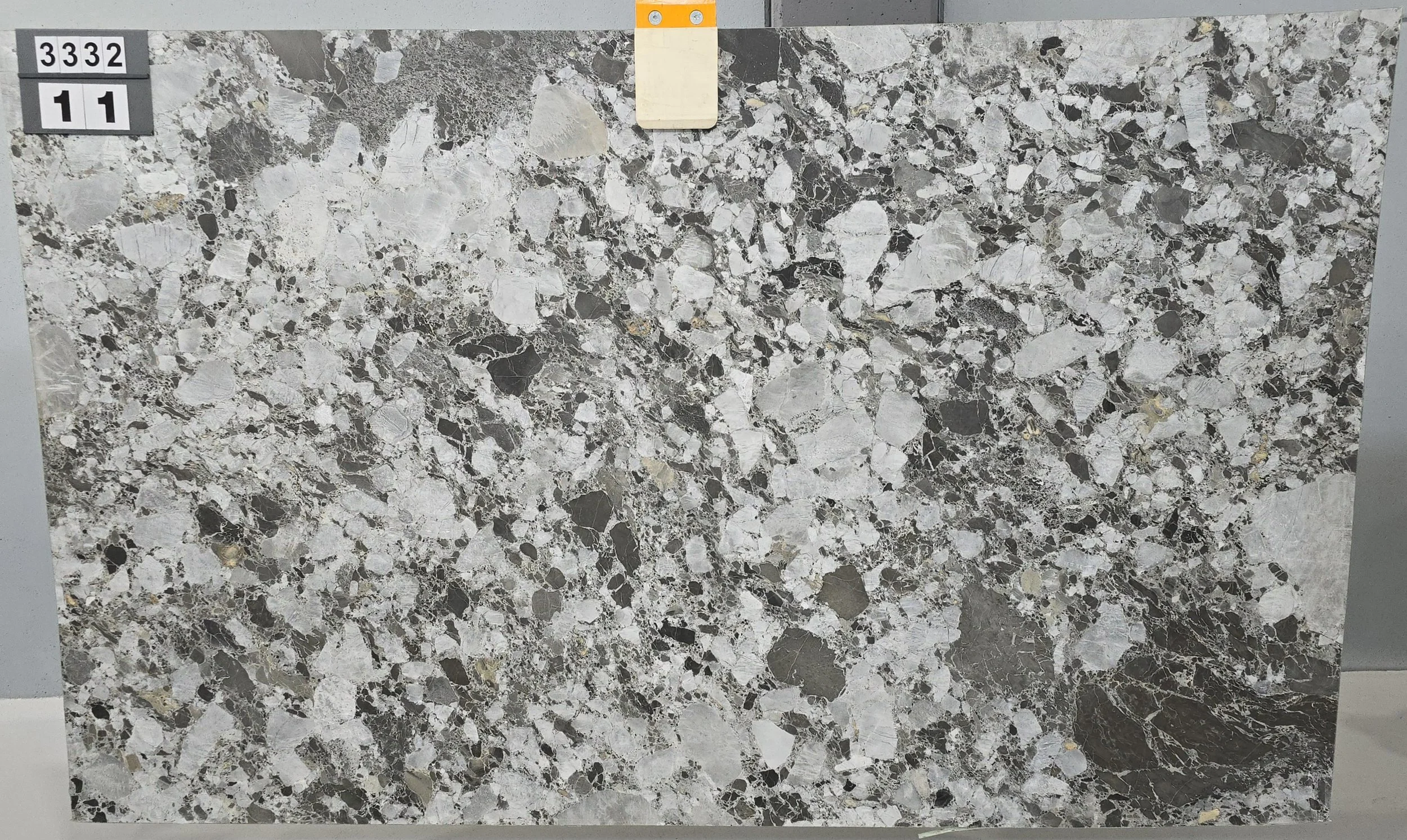 Breccia Montagna KL3332 Negative Effect 11.jpg