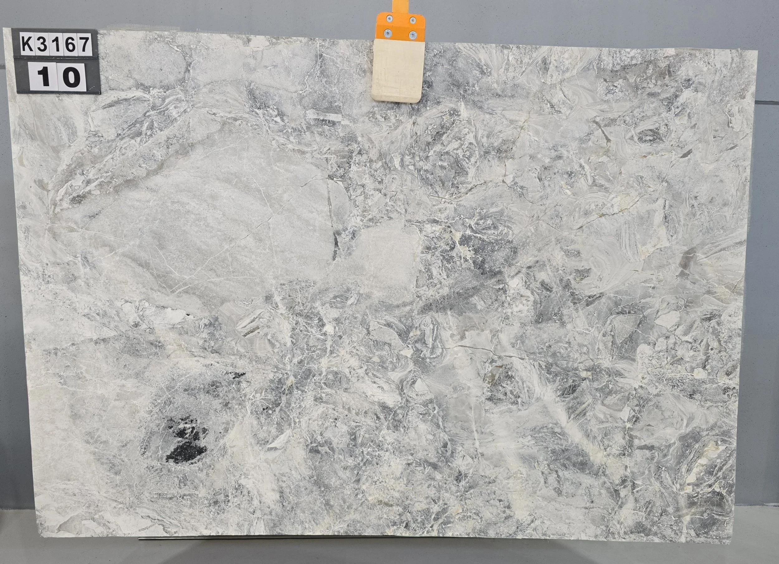 Breccia Grigio KL3167 Honed 10.jpg