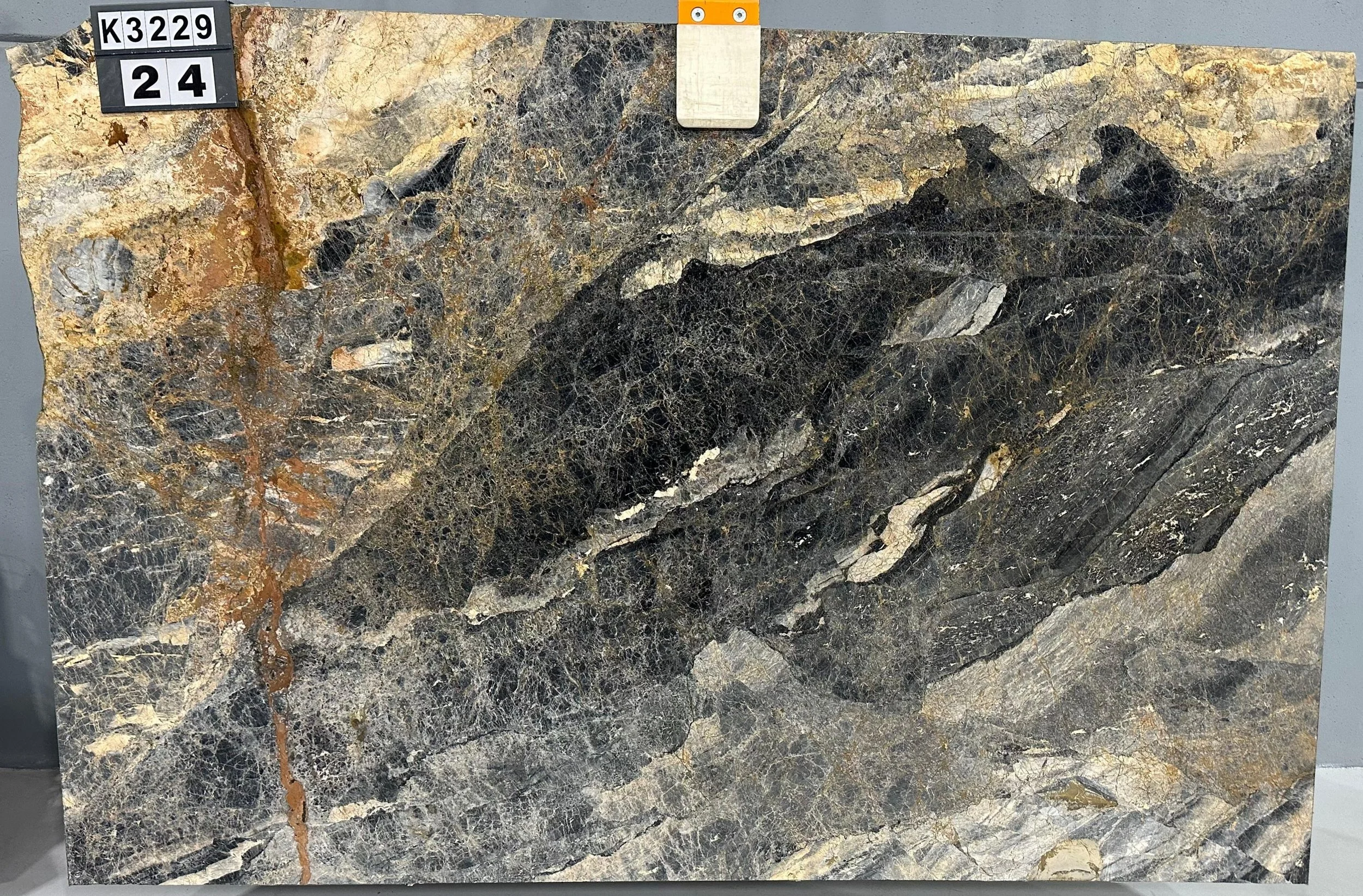 Vincent Black KL3229 Polished 24.jpg