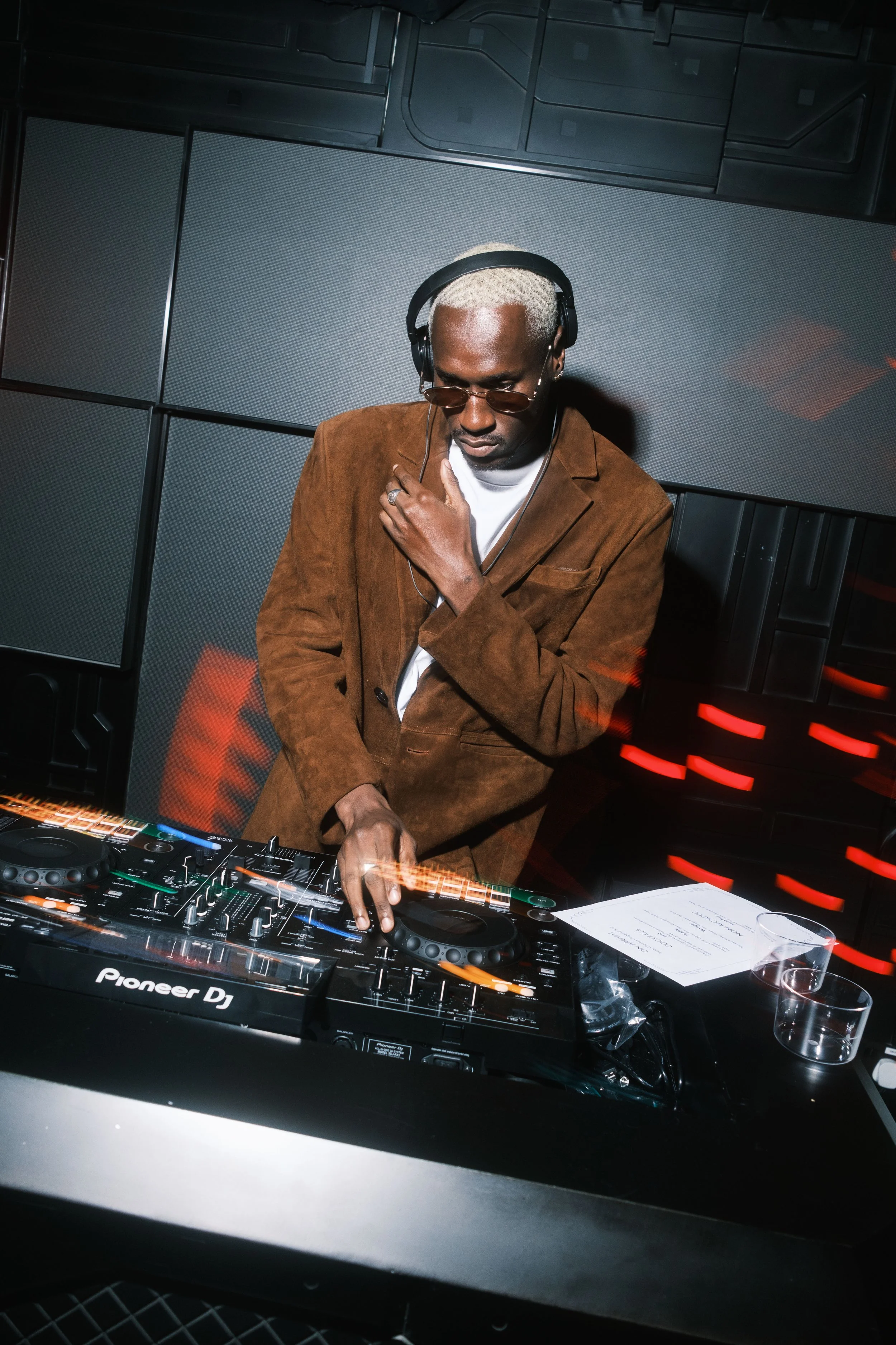 U9 X TINIE TEMPAH BY GEORGE ON A BOAT-0610.jpg