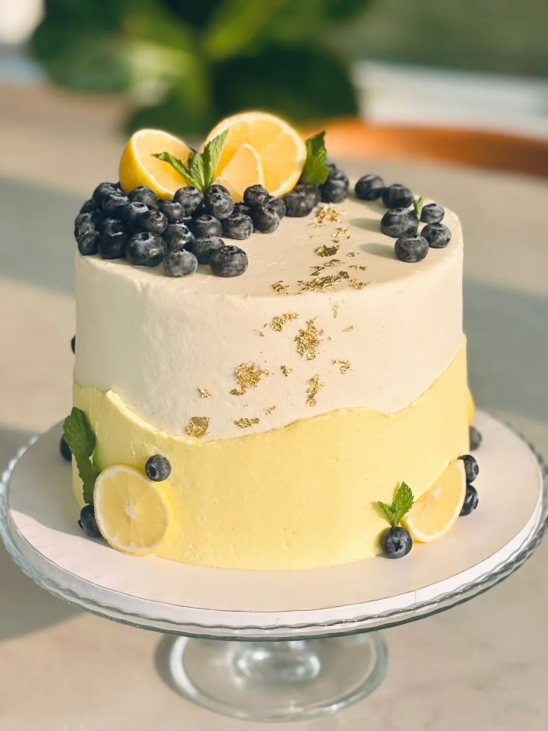 Lemon blueberry cake with cream cheese frosting ππ«
#cakecakecake #cakedecorating #cakedesign #lemoncake #lemoncakeπ #blueberrycake #lemonblueberrycake