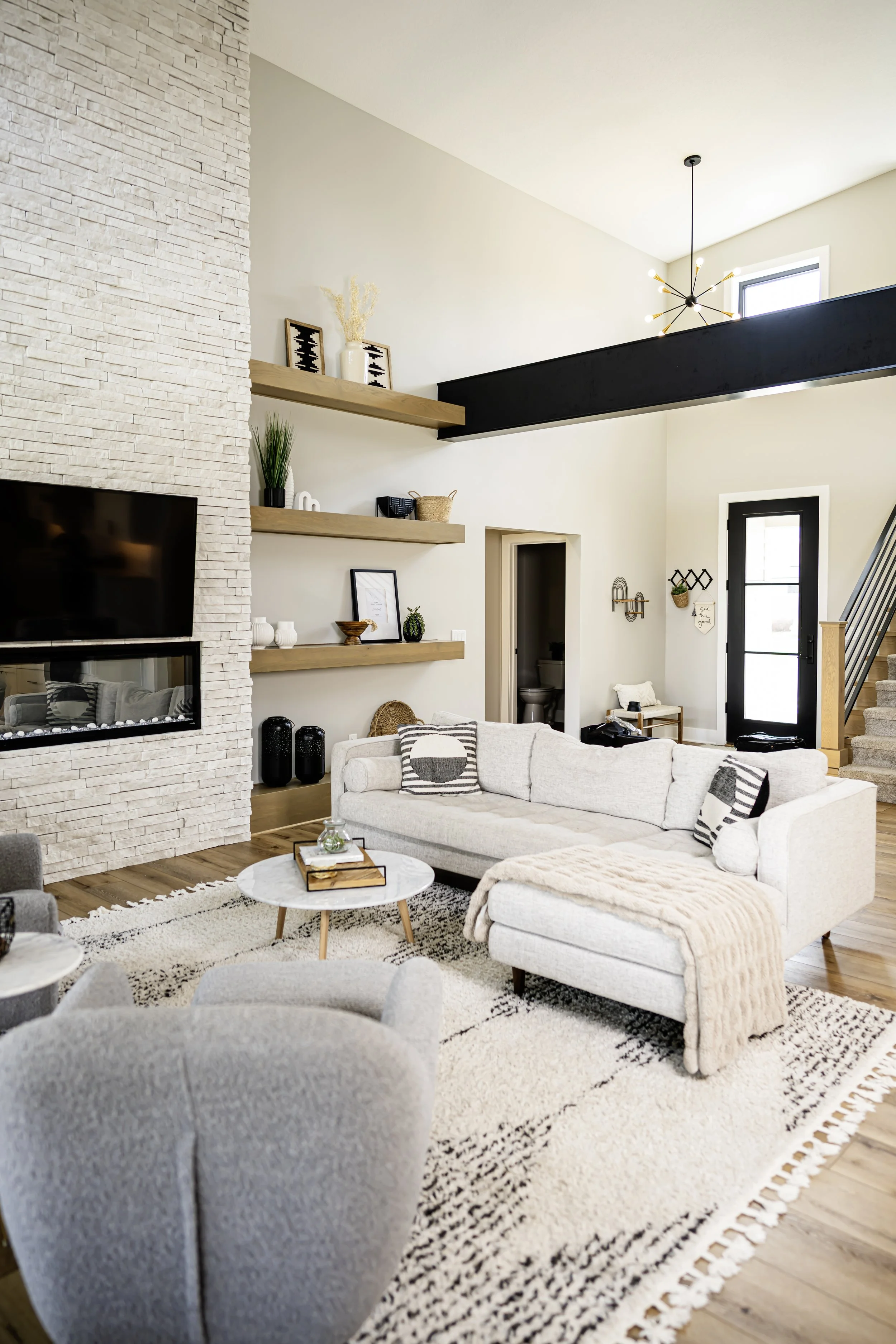 Minimalist Design & Decor