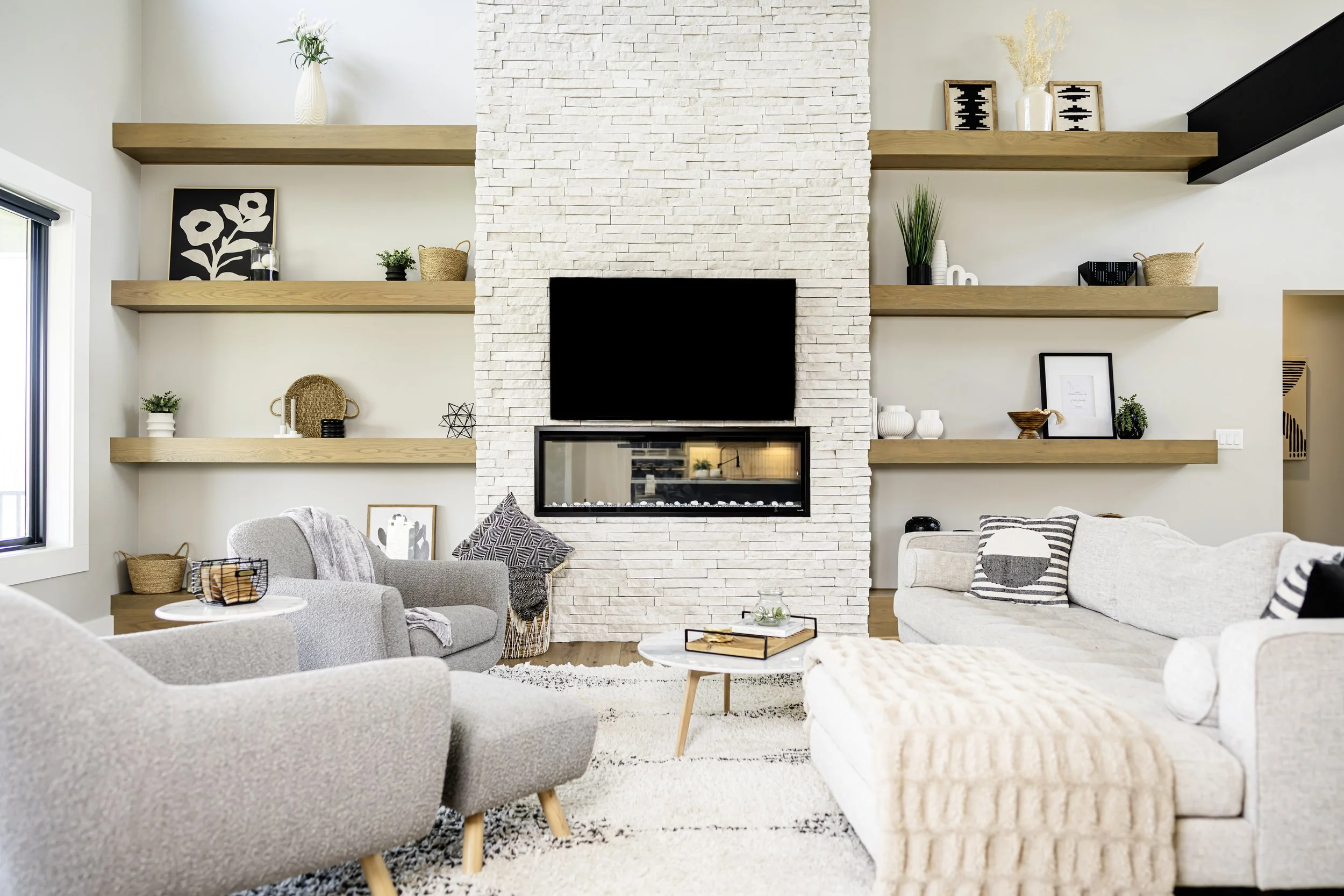 Minimalist Design & Decor