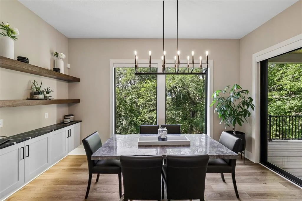 Staging - Modern Dining