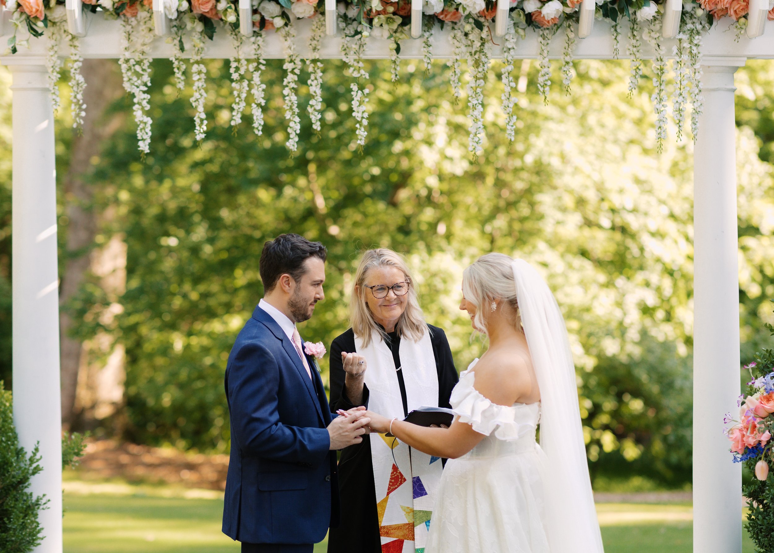 Winston-Salem-Wedding-Photographer_Old-Lystra-Inn-Wedding_Katie-and-Robby_Chapel-Hill-NC-215.jpg