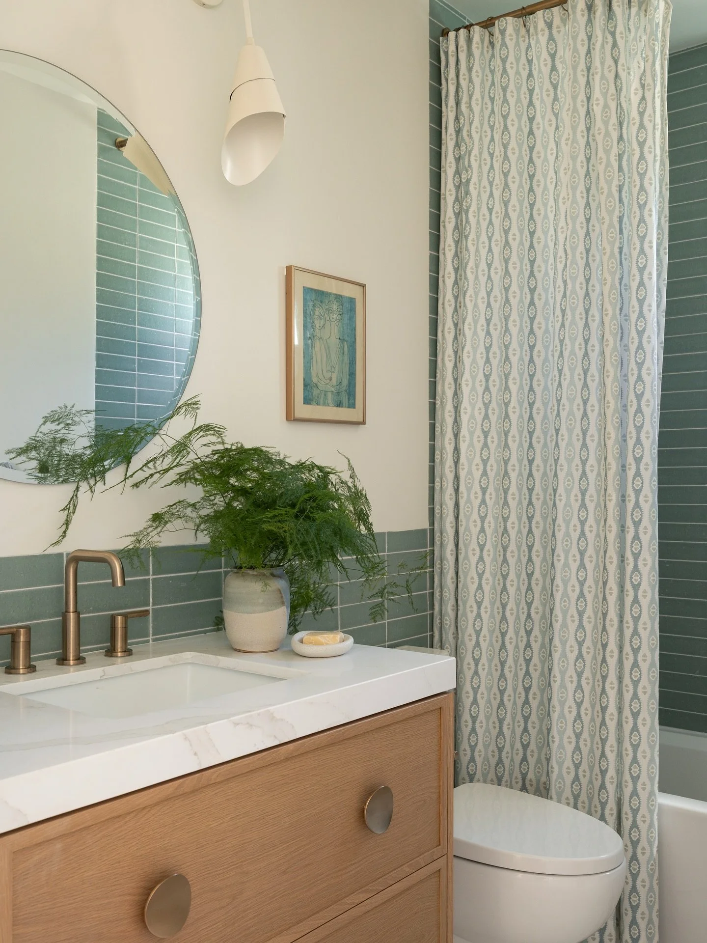 We love renovating / designing bathrooms!  They are the perfect spot to get creative whether it&rsquo;s a powder bath, guest bath, kids bath or primary bath&hellip;. And let&rsquo;s not forget pool bath (we have a fun one of those coming up).

One as