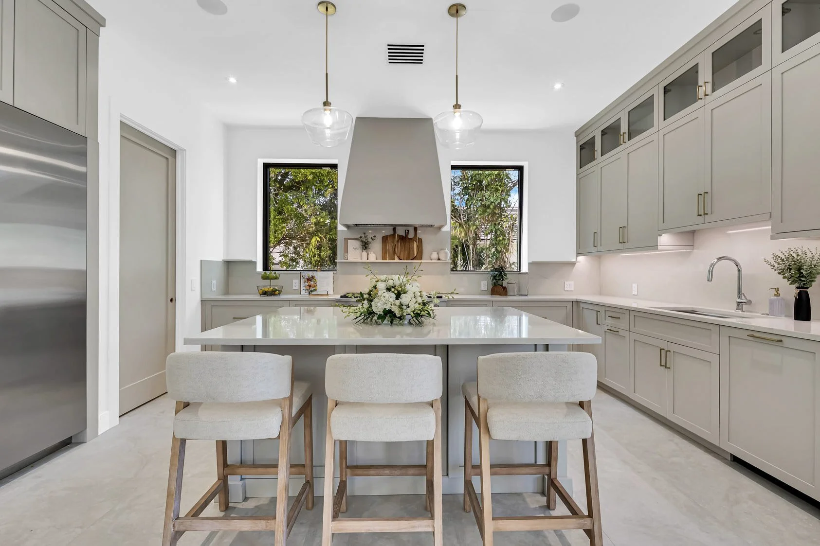 2-26-web-or-mls-9390 SW 99th - First Floor --5.jpg